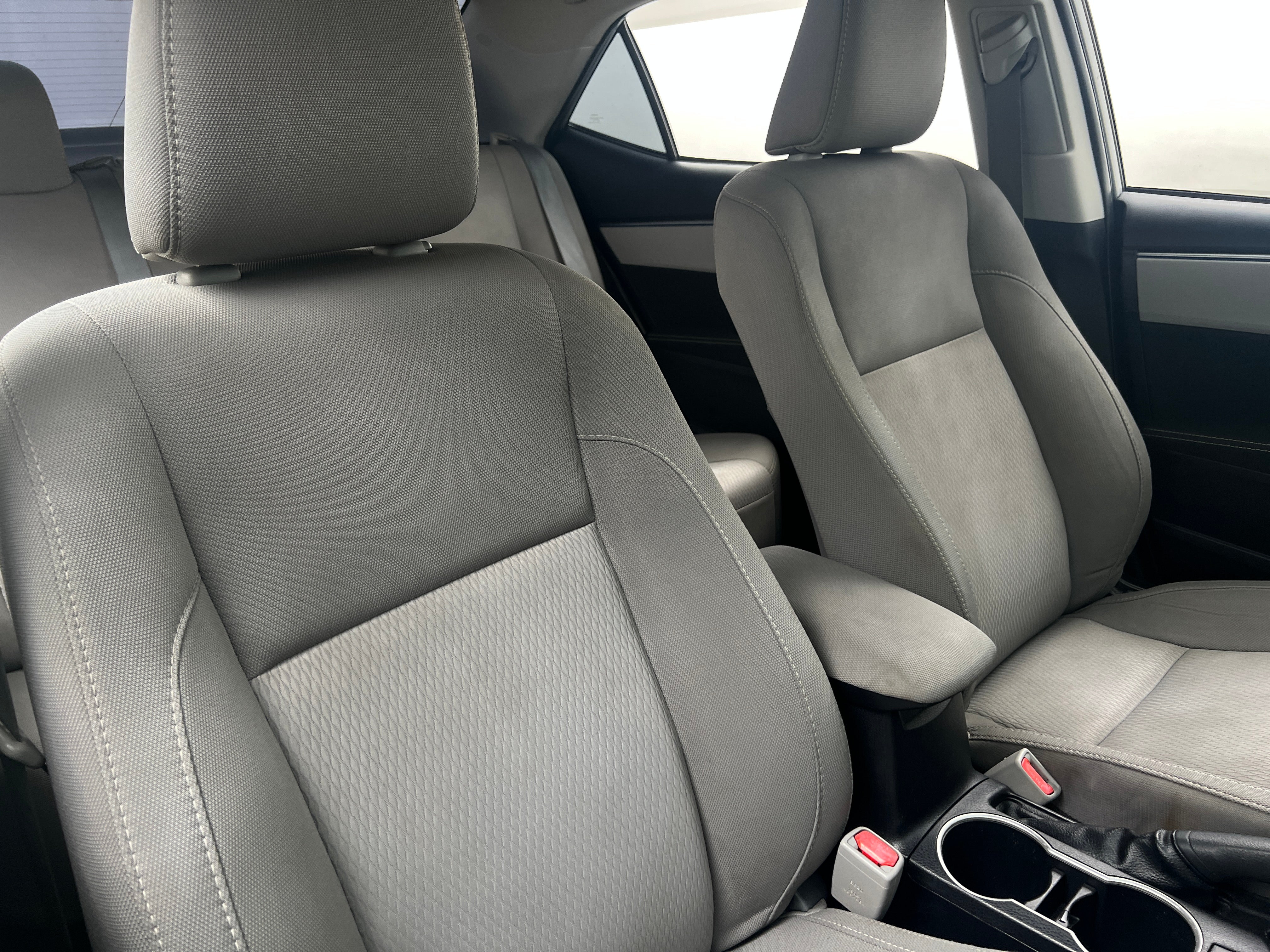 2015 Toyota Corolla LE 2