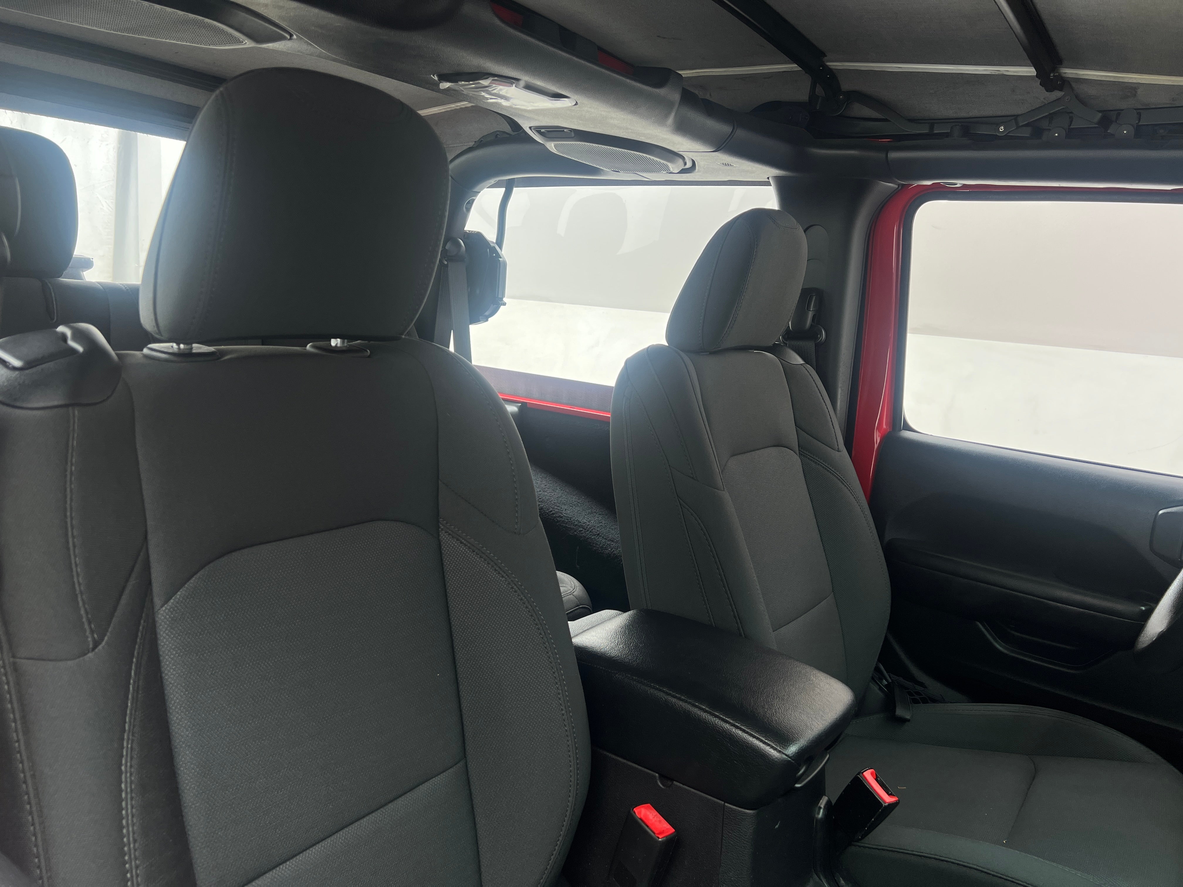 2020 Jeep Wrangler Sport 2