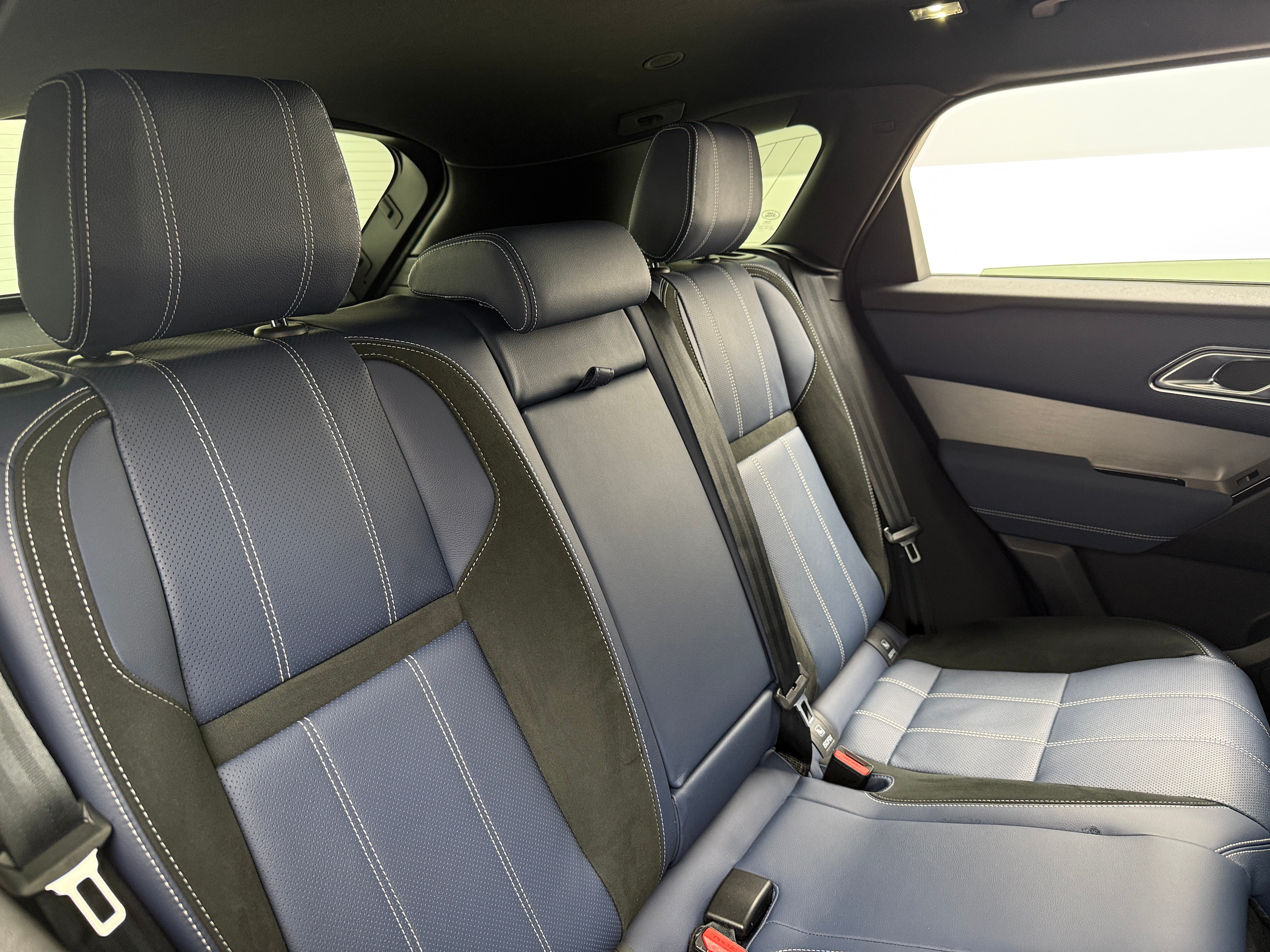 2022 Land Rover Range Rover Velar R-Dynamic S 5