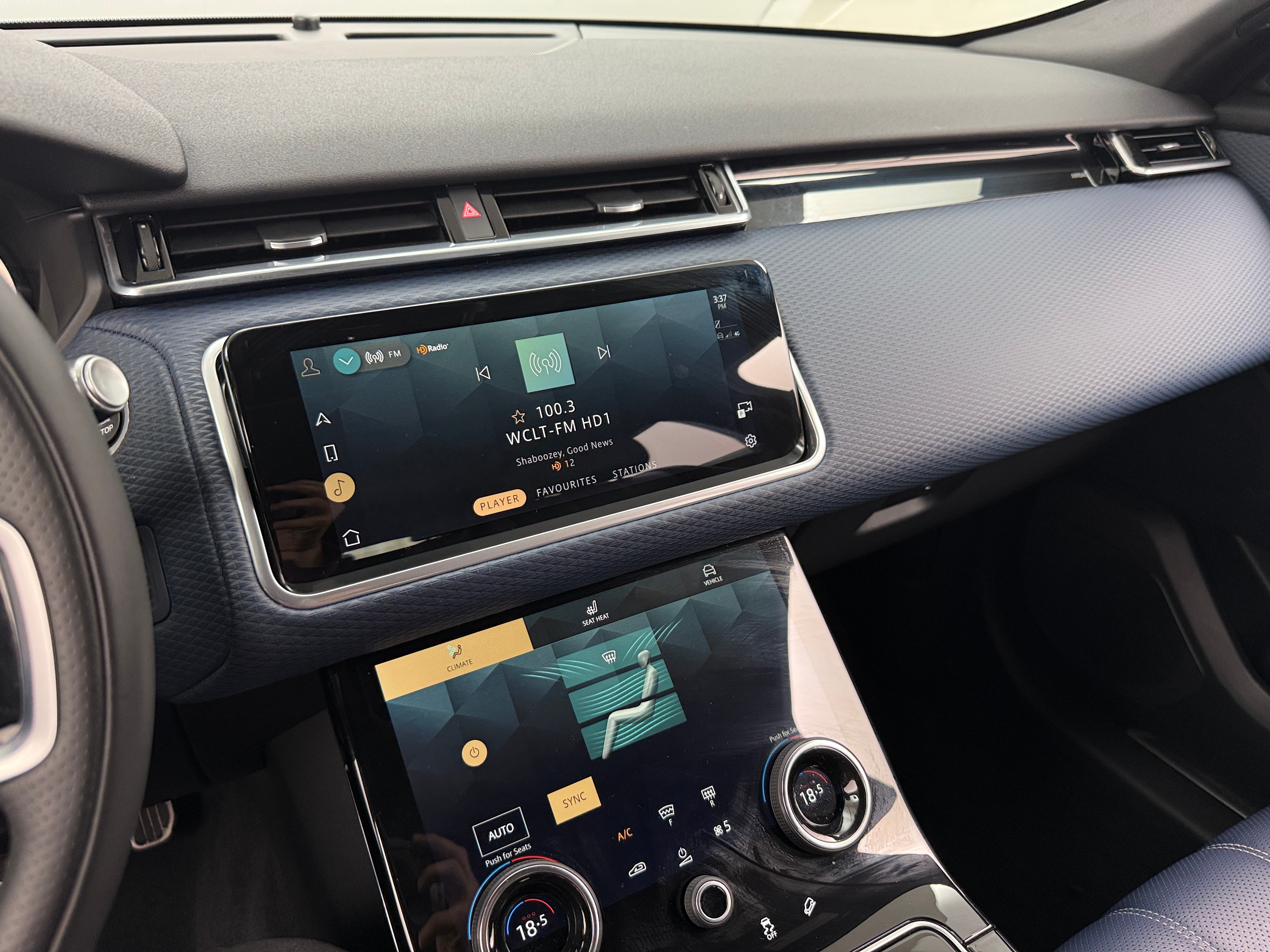 2022 Land Rover Range Rover Velar R-Dynamic S 3