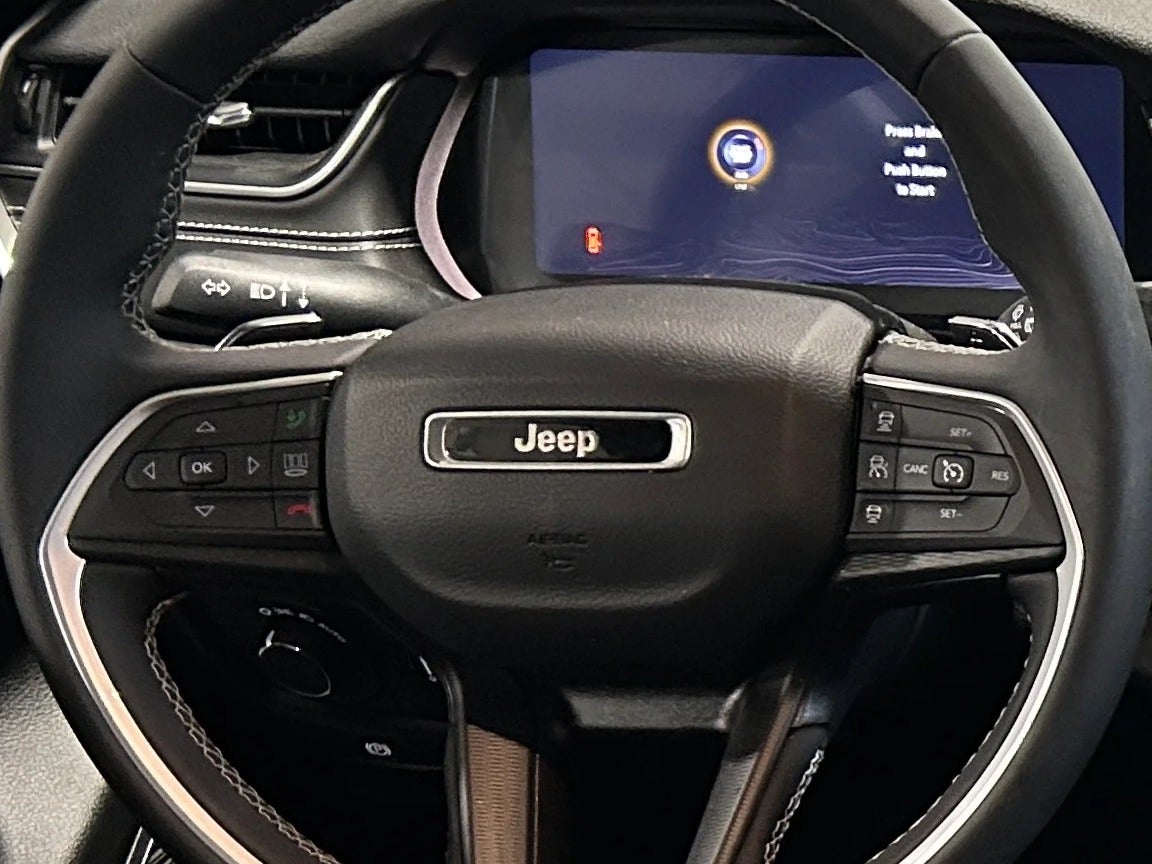2024 Jeep Grand Cherokee Laredo 5