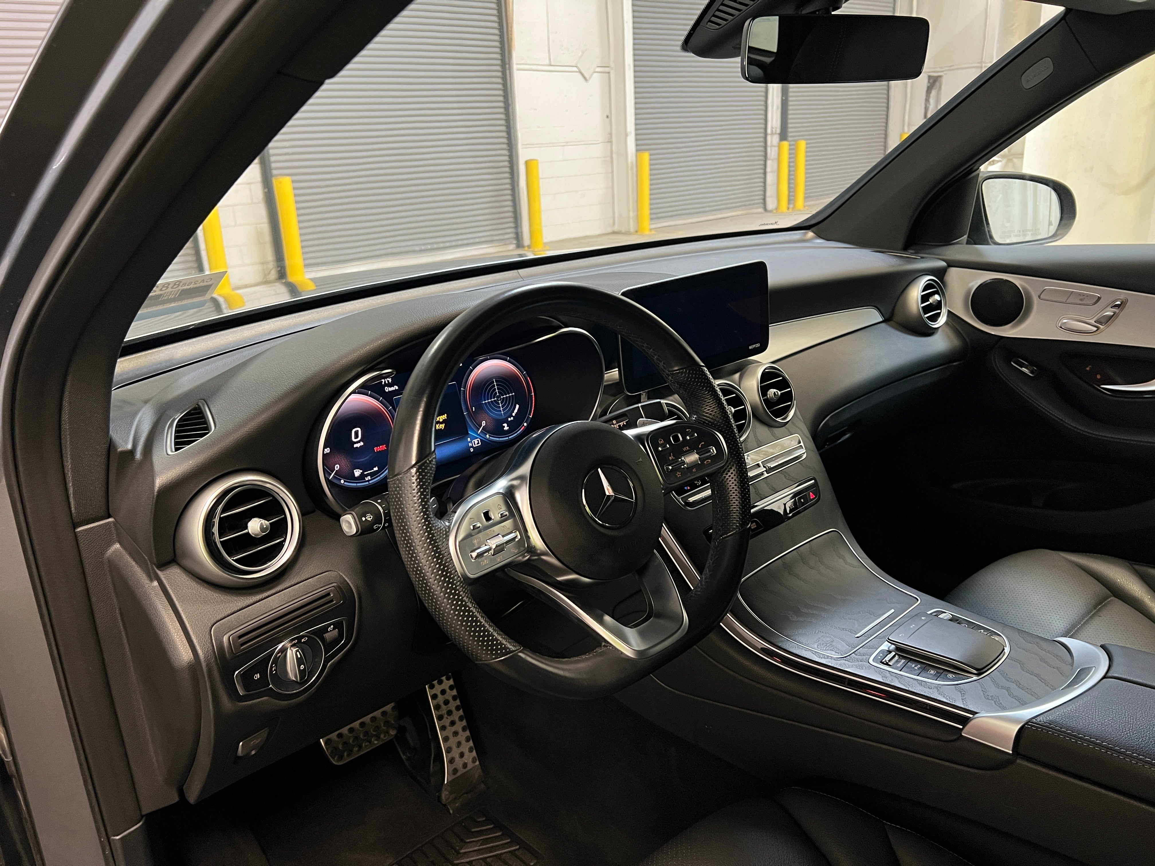 2021 Mercedes-Benz GLC 300 2