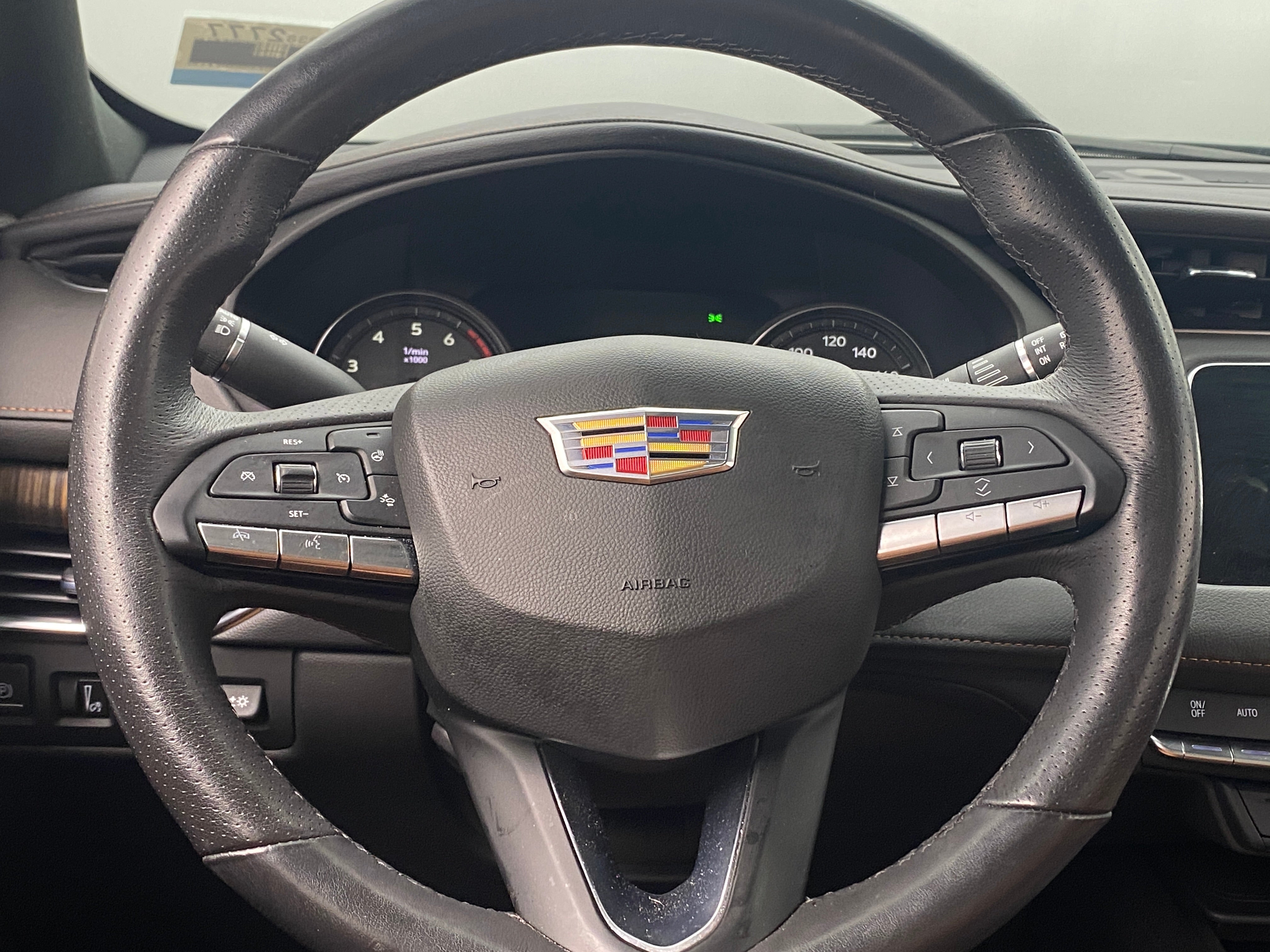 2023 Cadillac XT4 Sport 4