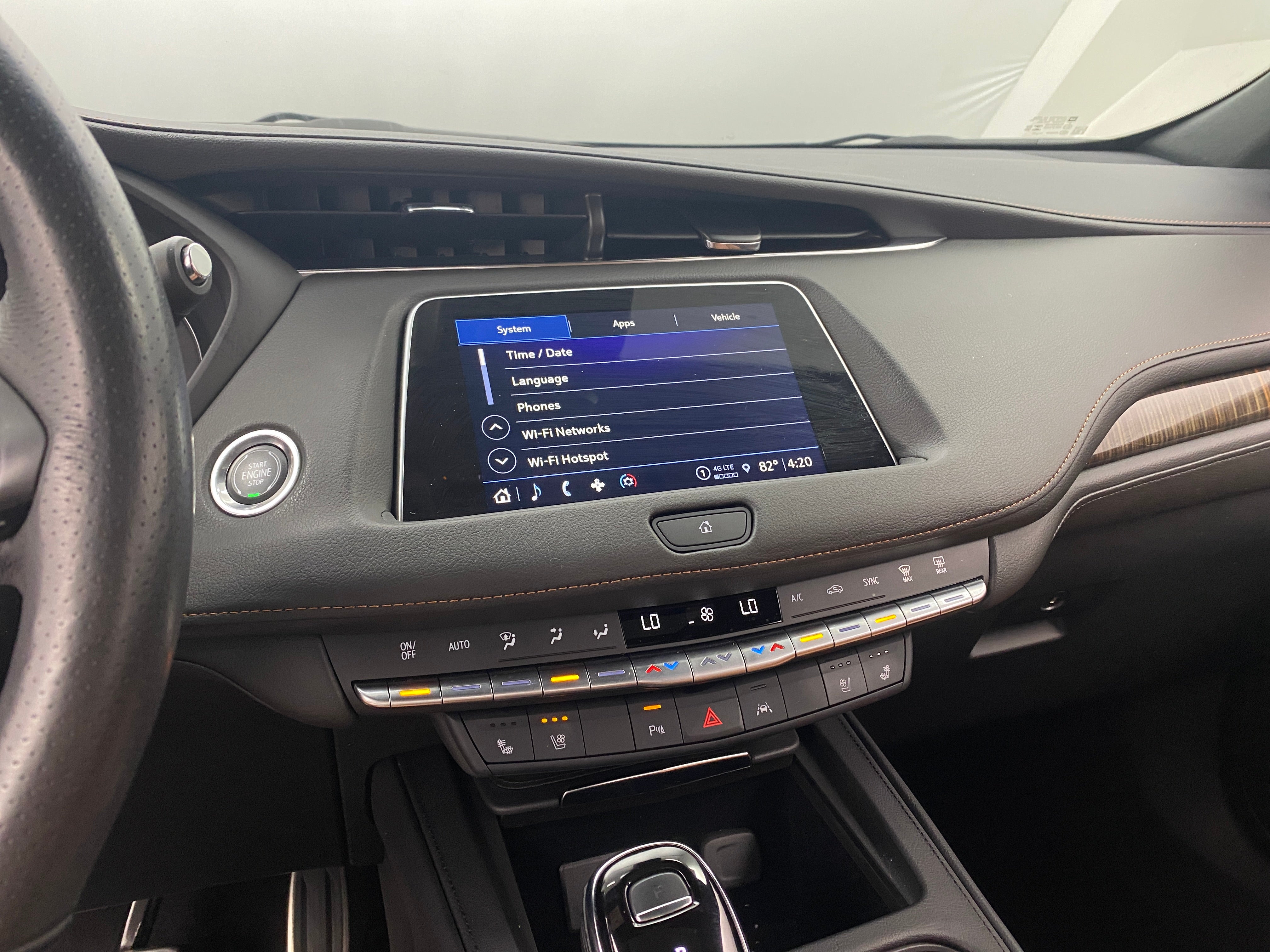 2023 Cadillac XT4 Sport 3