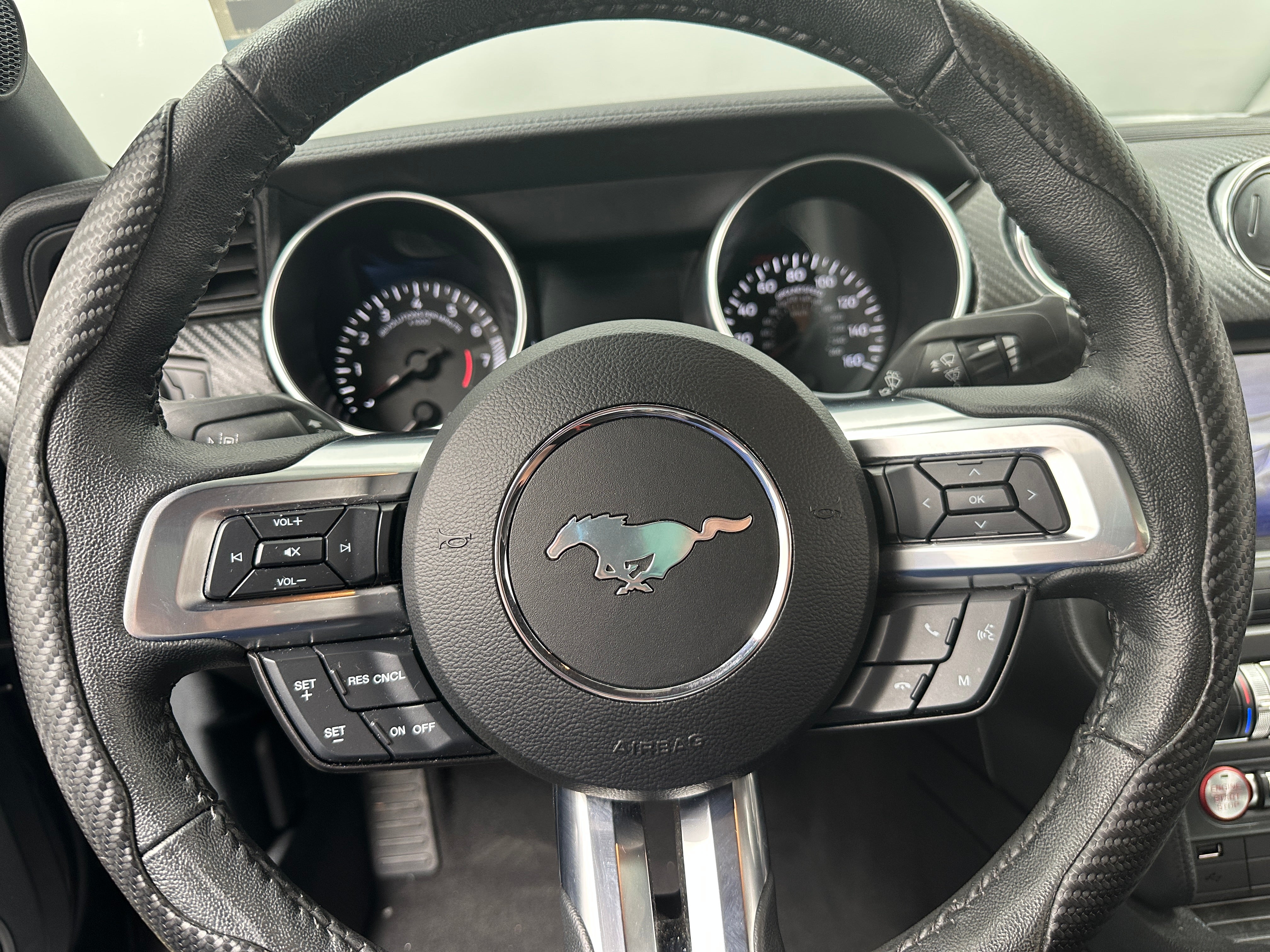 2023 Ford Mustang  4