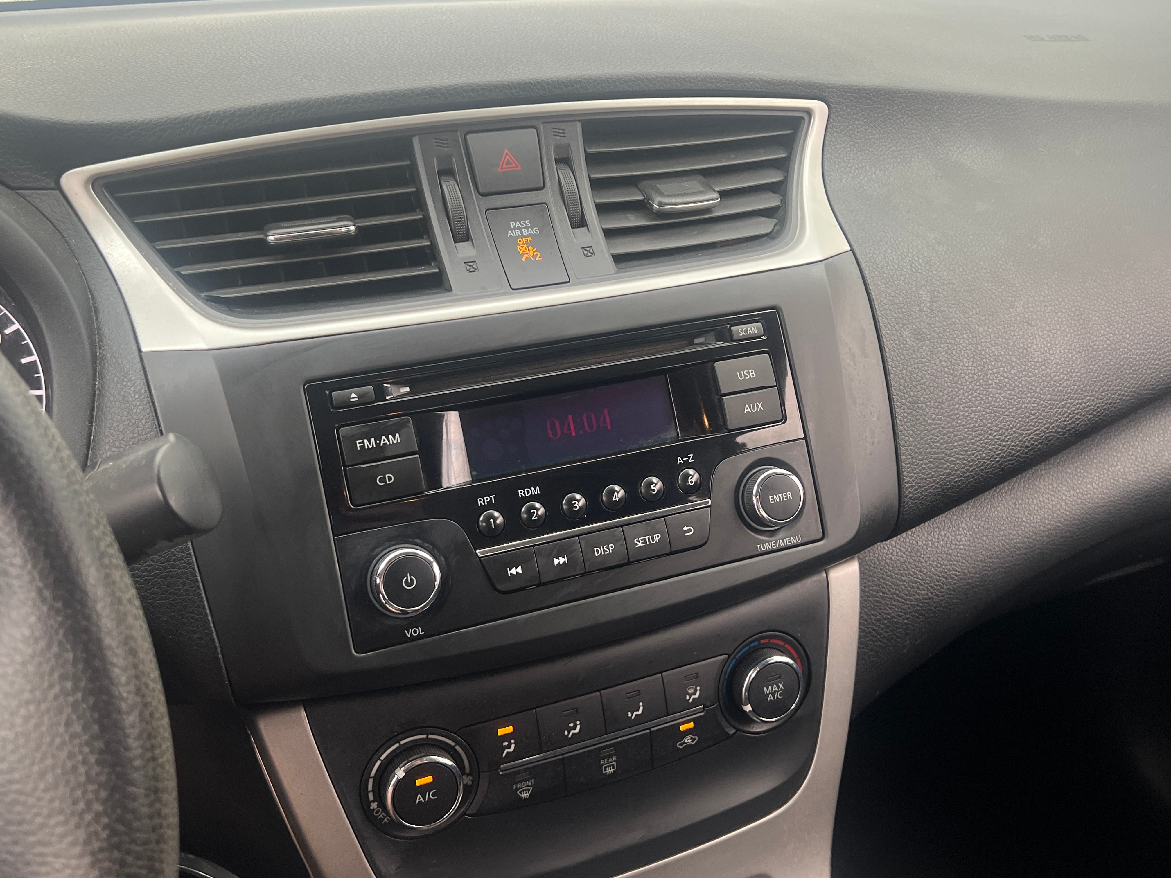 2015 Nissan Sentra S 4