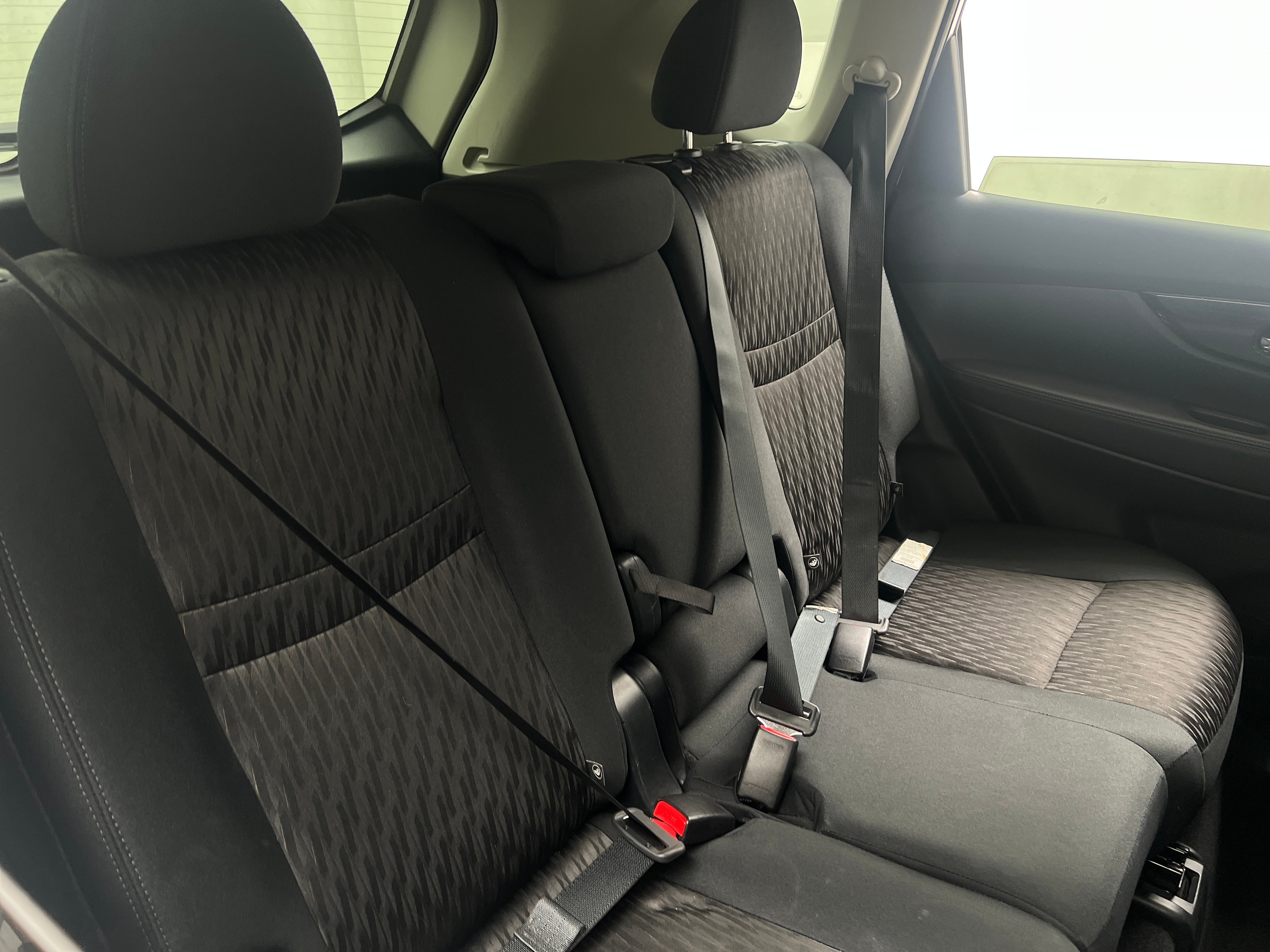 2018 Nissan Rogue SV 6