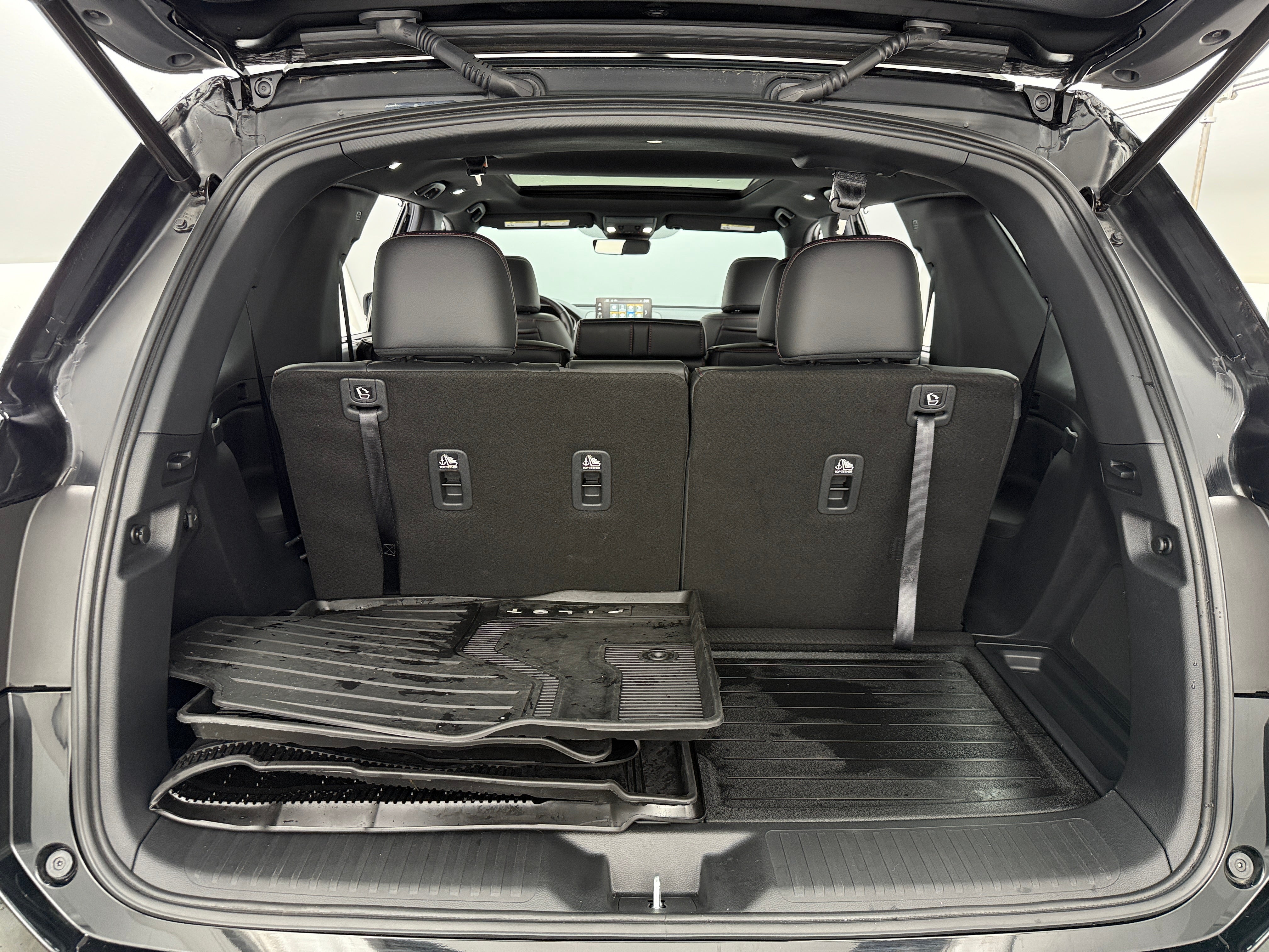 2025 Honda Pilot Black Edition 6