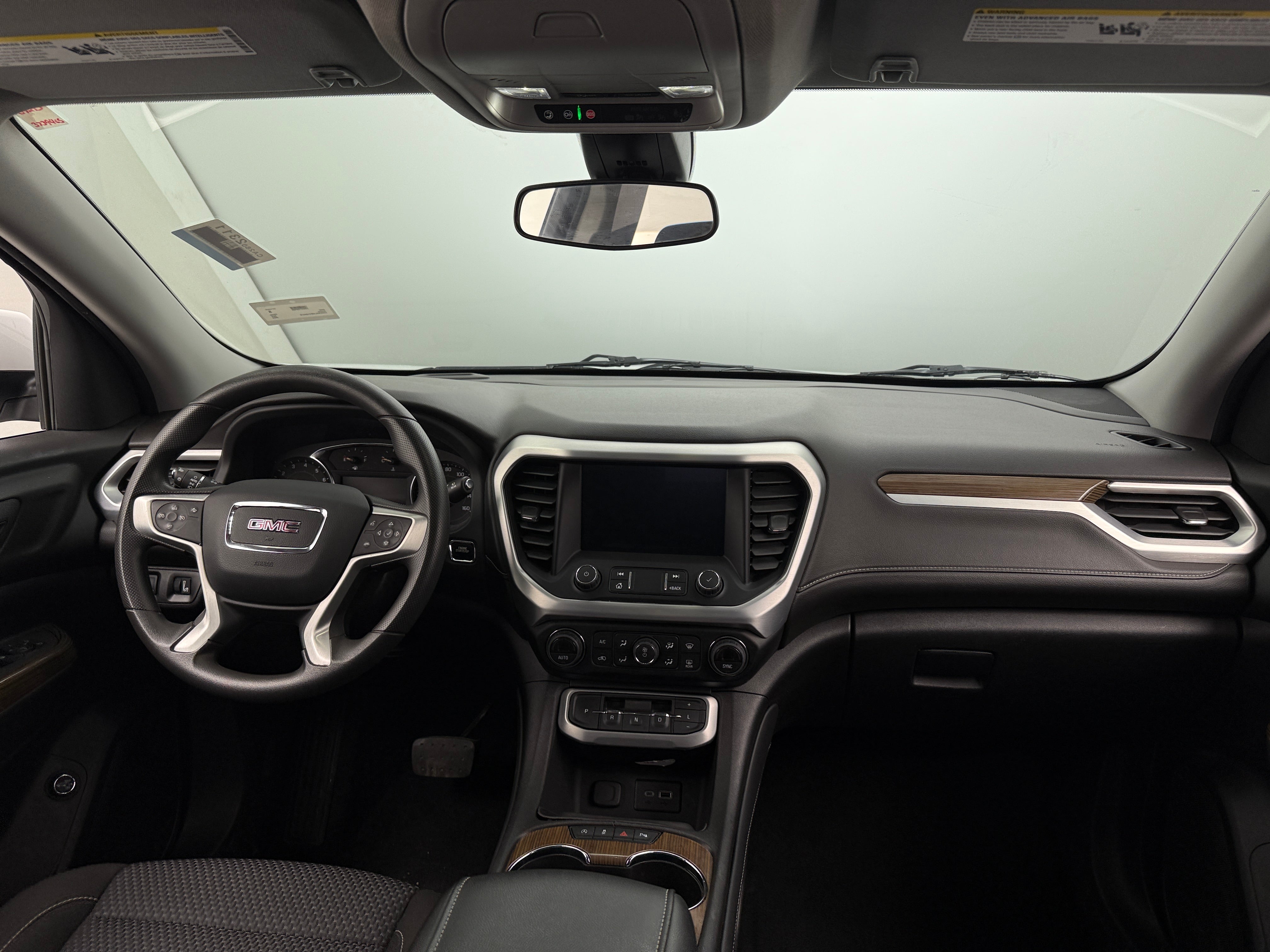 2023 GMC Acadia SLE 3