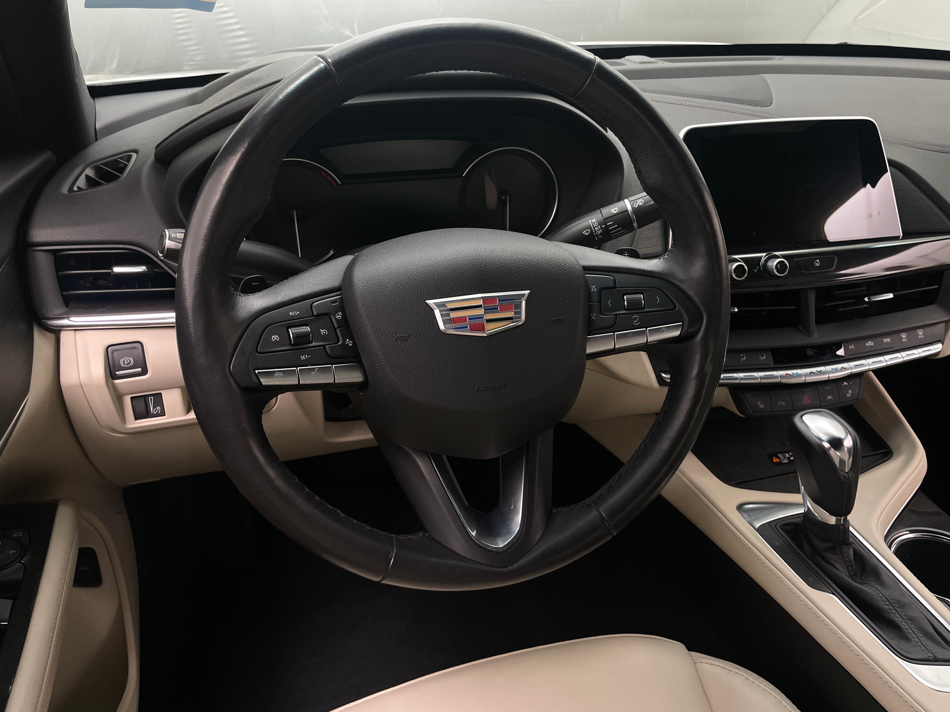 2023 Cadillac CT4 Luxury 4
