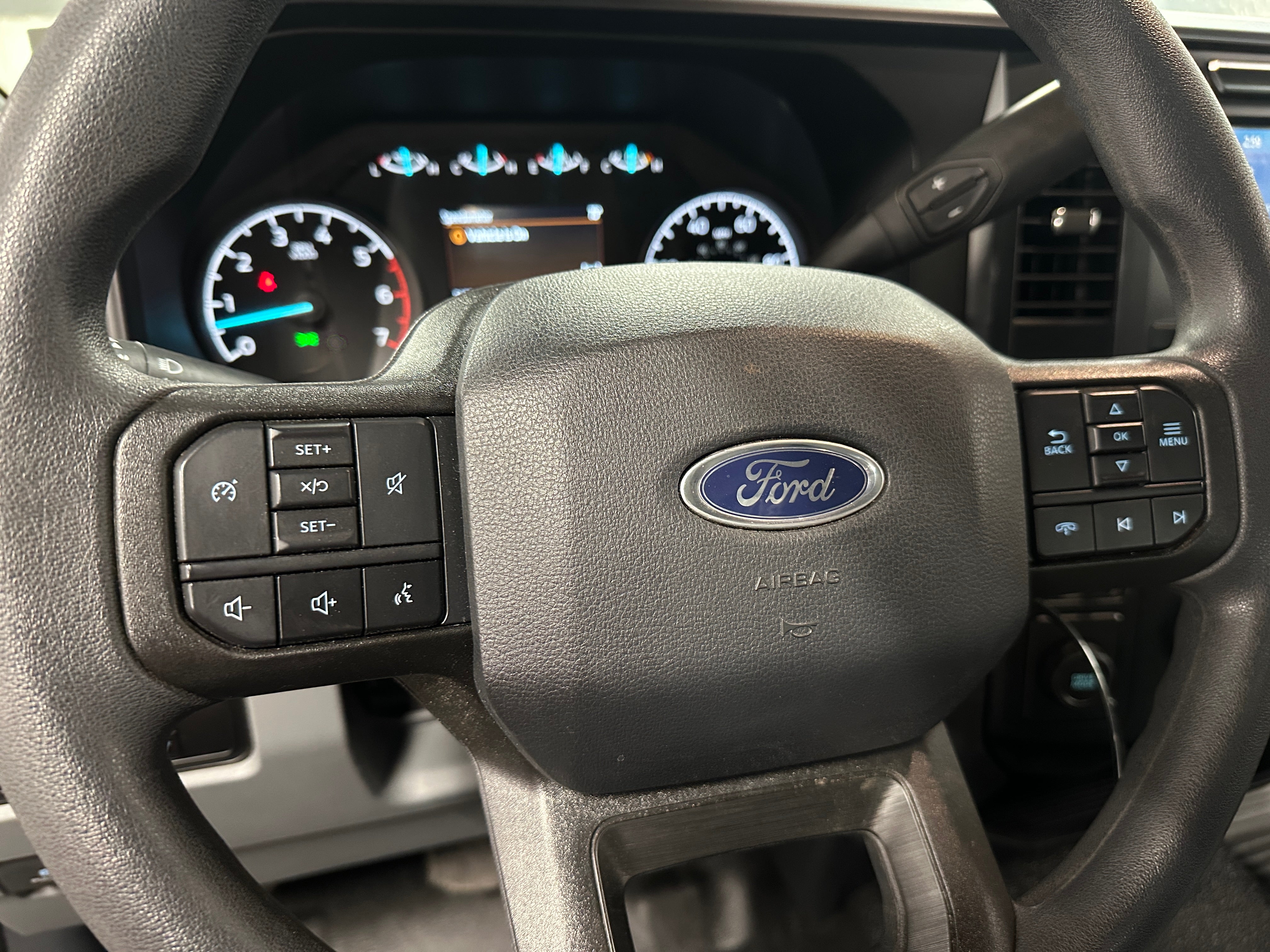 2023 Ford Econoline E-250 5