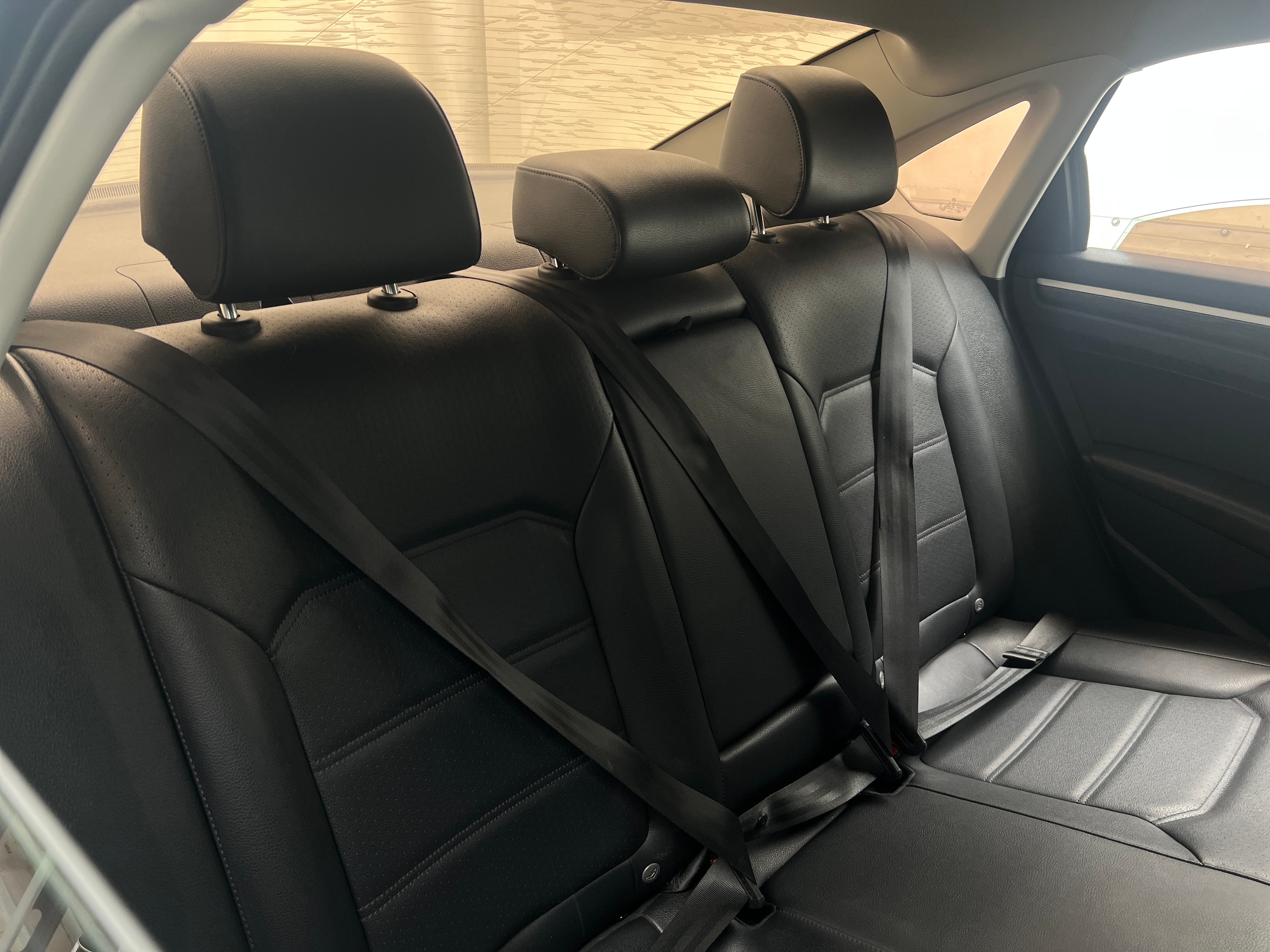 2018 Volkswagen Passat 2.0T 5