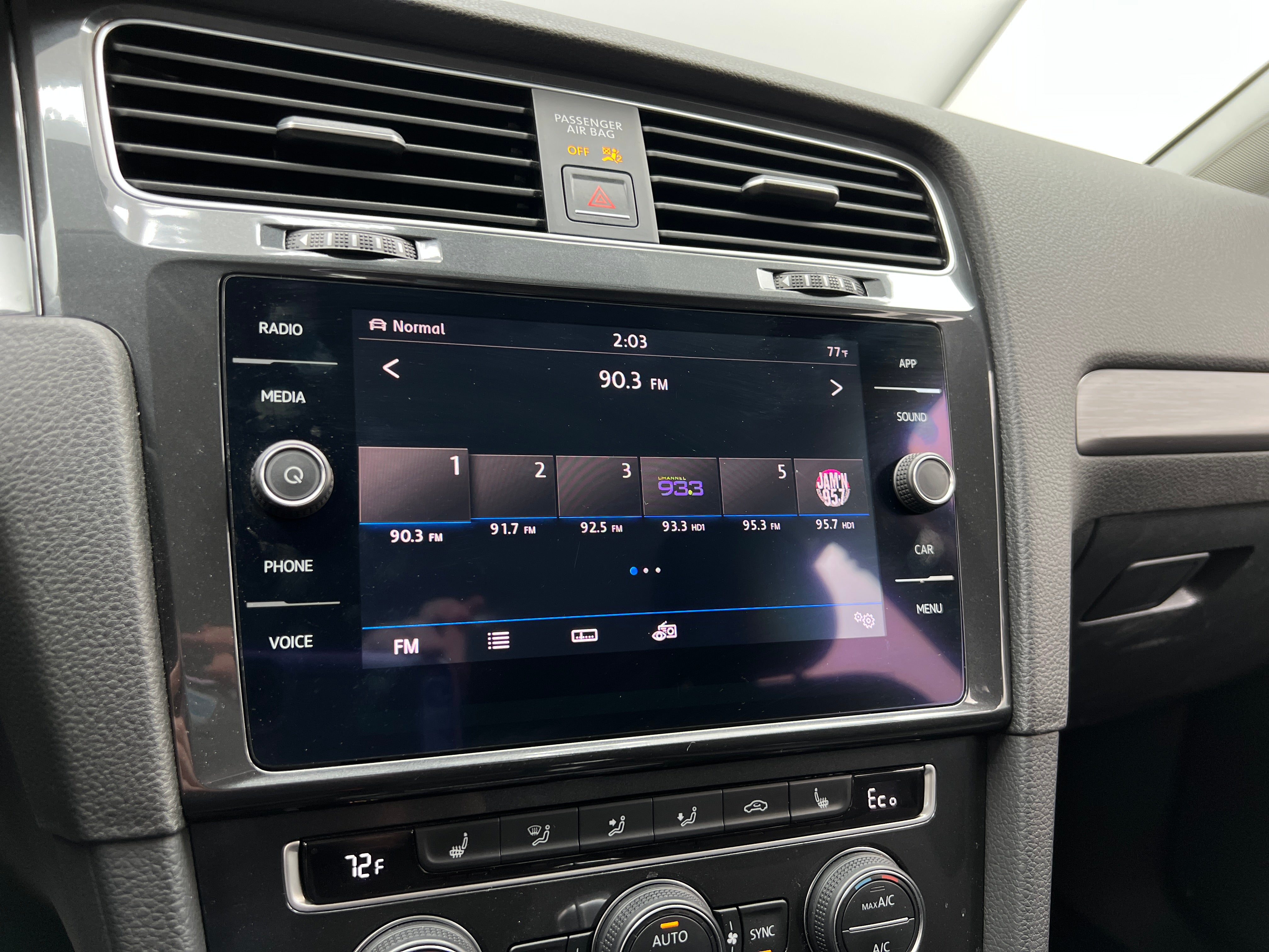 2018 Volkswagen e-Golf SE 4