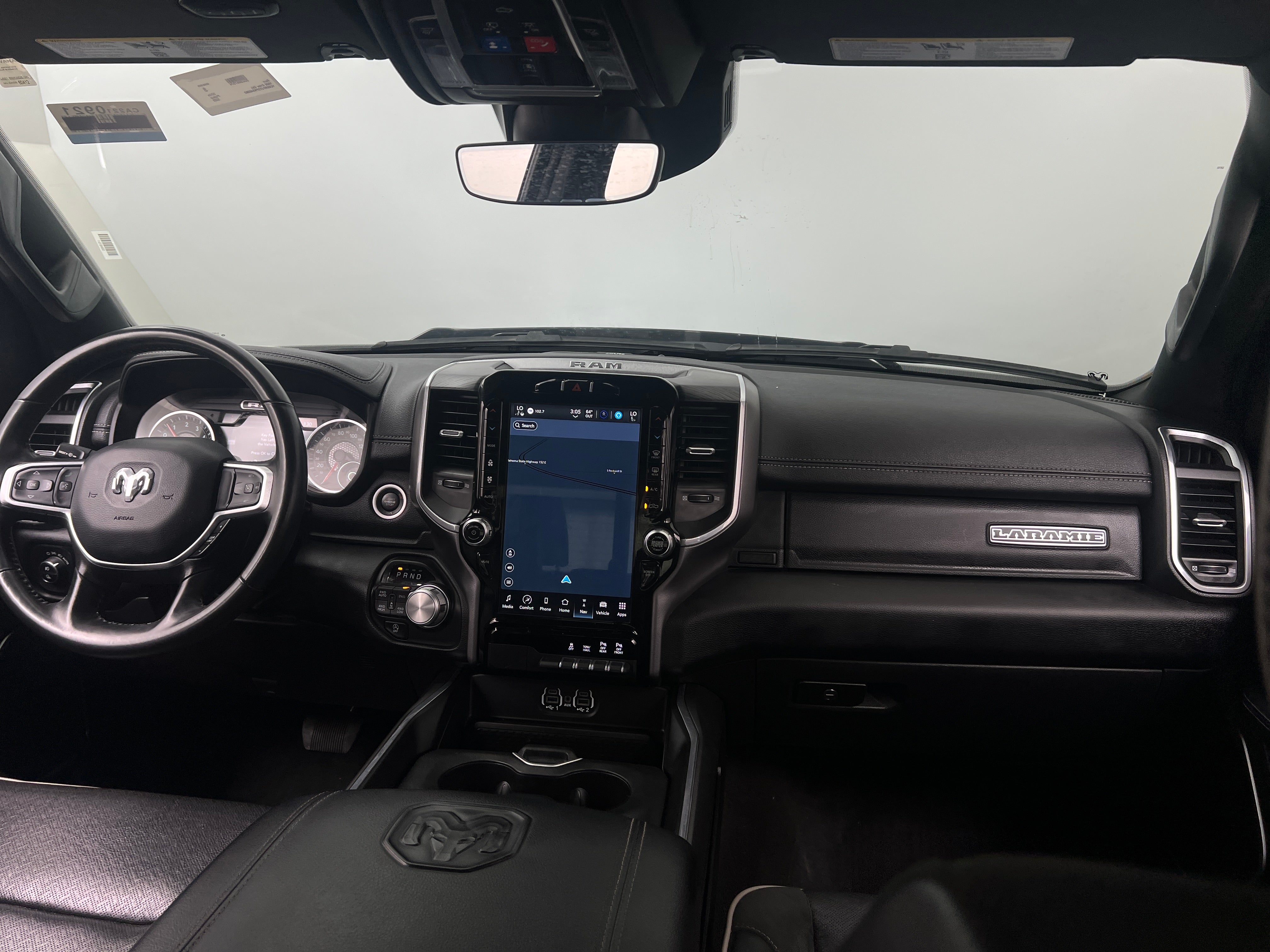 2023 RAM 1500 Laramie 3