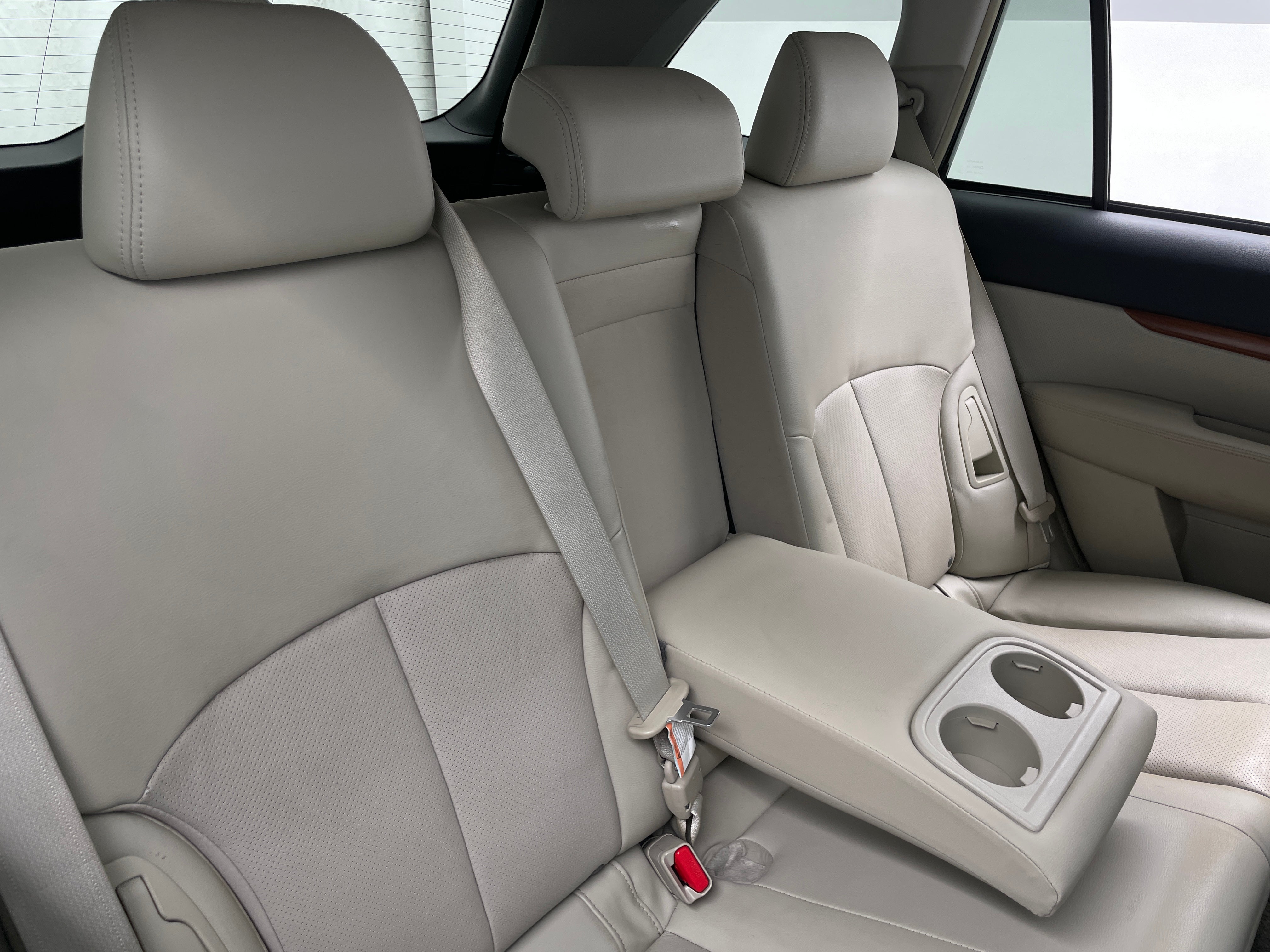 2013 Subaru Outback 2.5i Limited 6