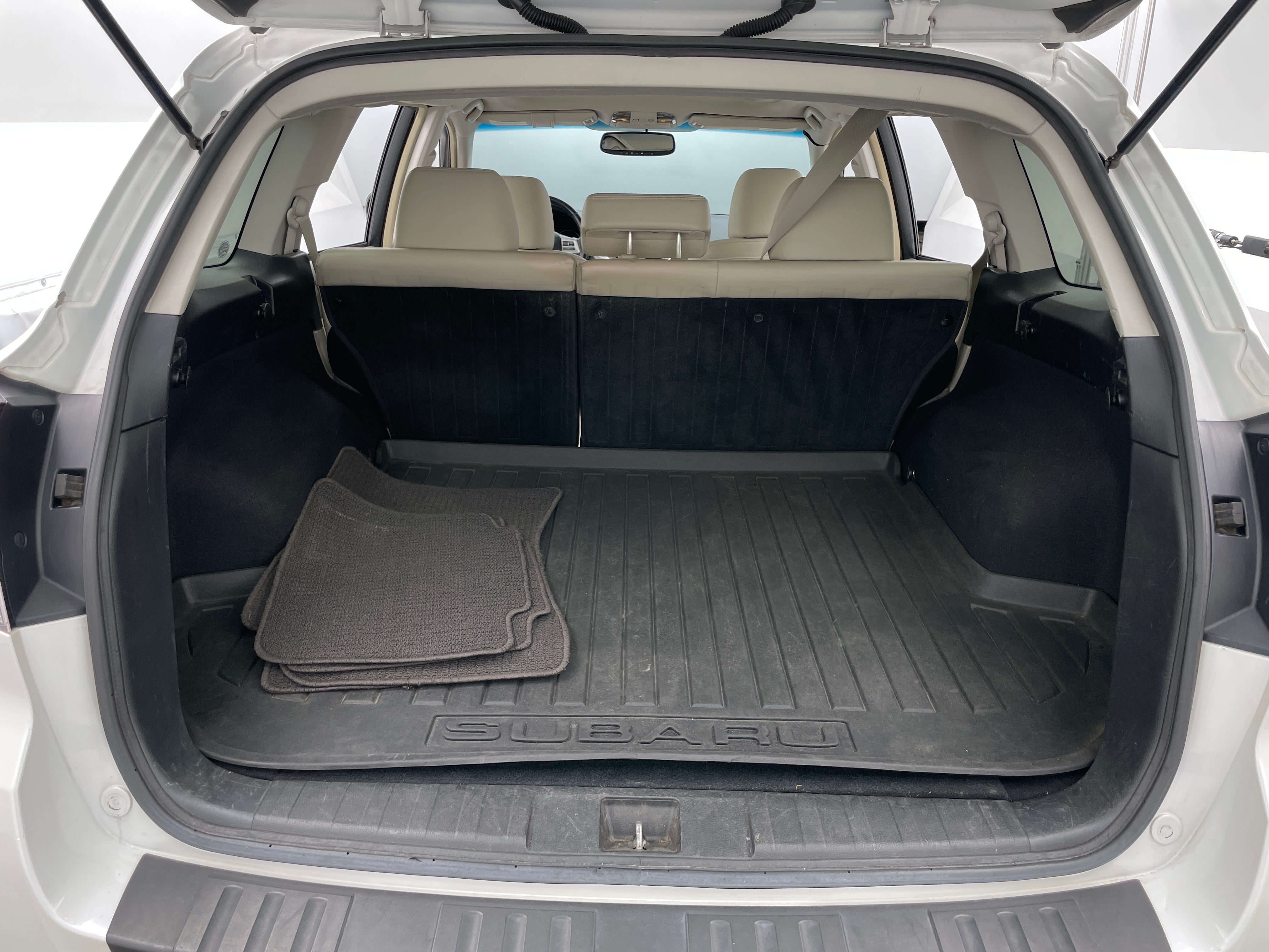 2013 Subaru Outback 2.5i Limited 7