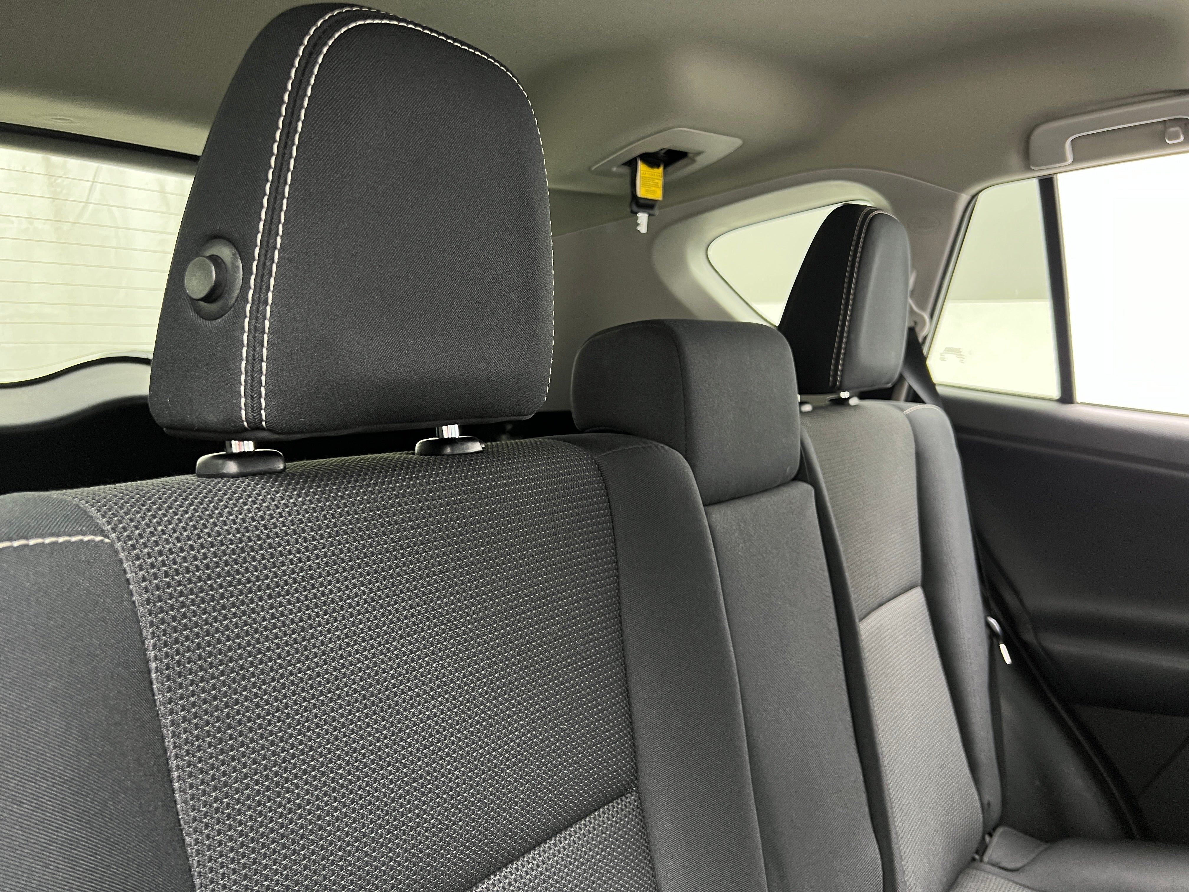 2018 Toyota RAV4 XLE 6