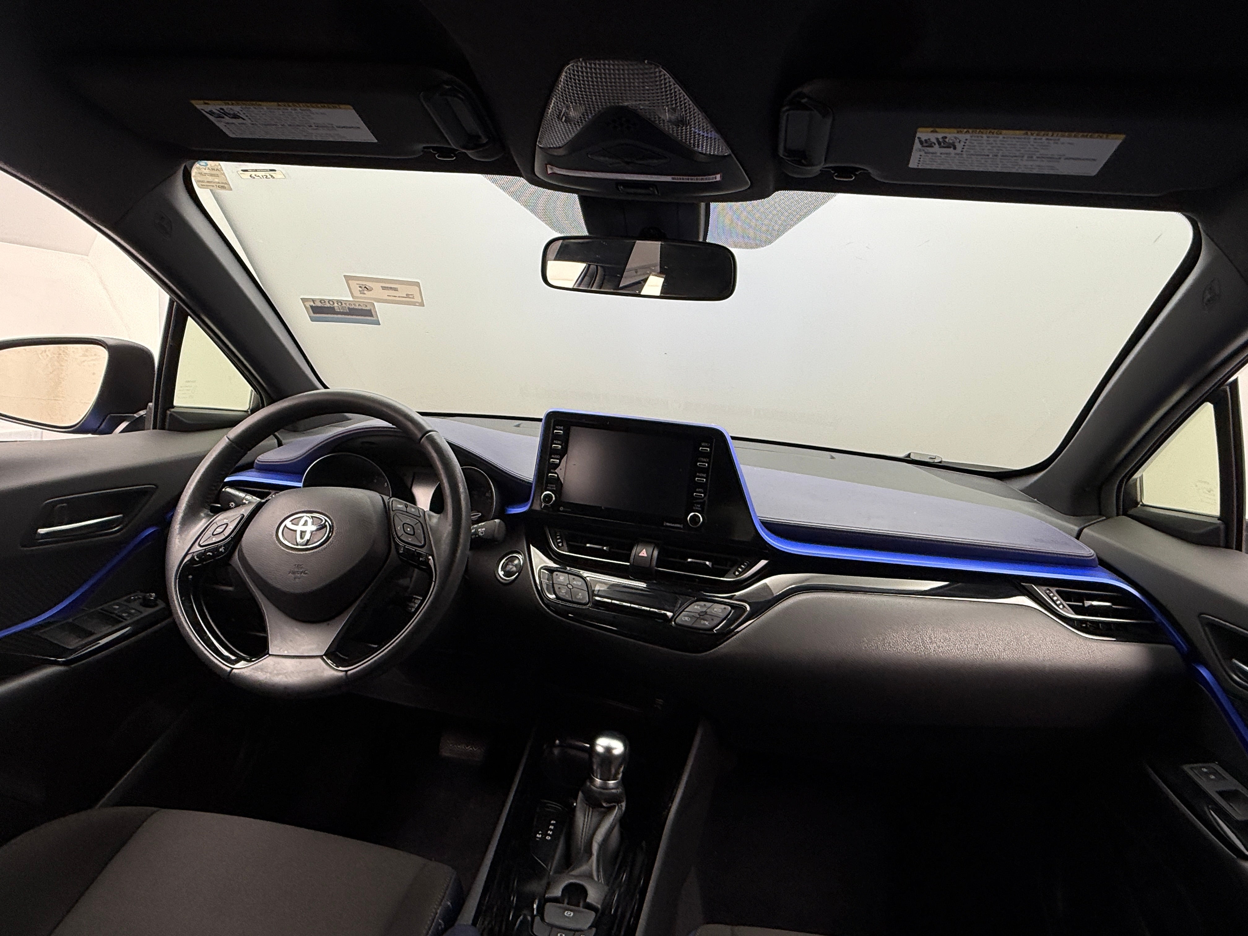 2020 Toyota C-HR XLE 3