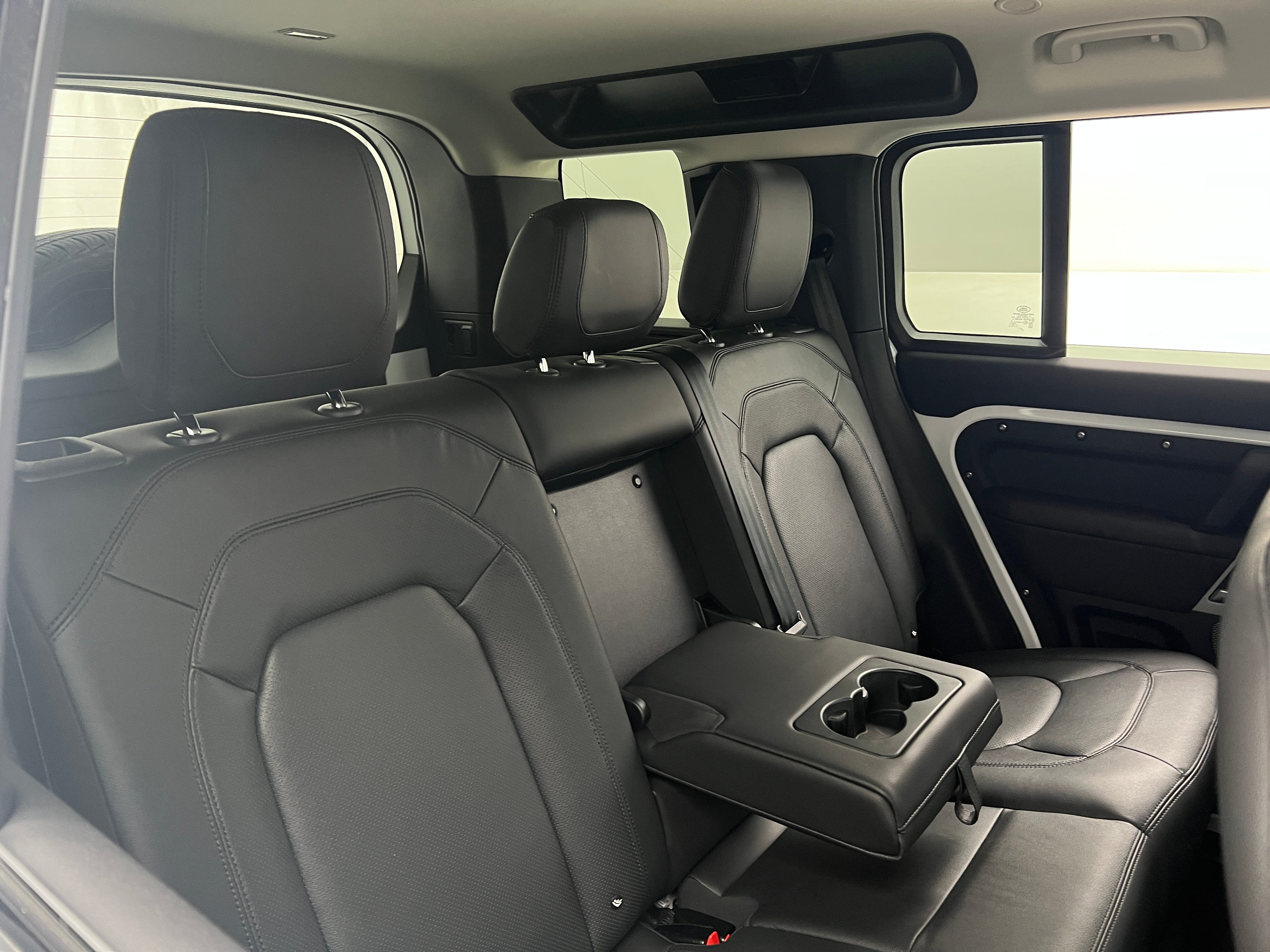 2024 Land Rover Defender 110 5