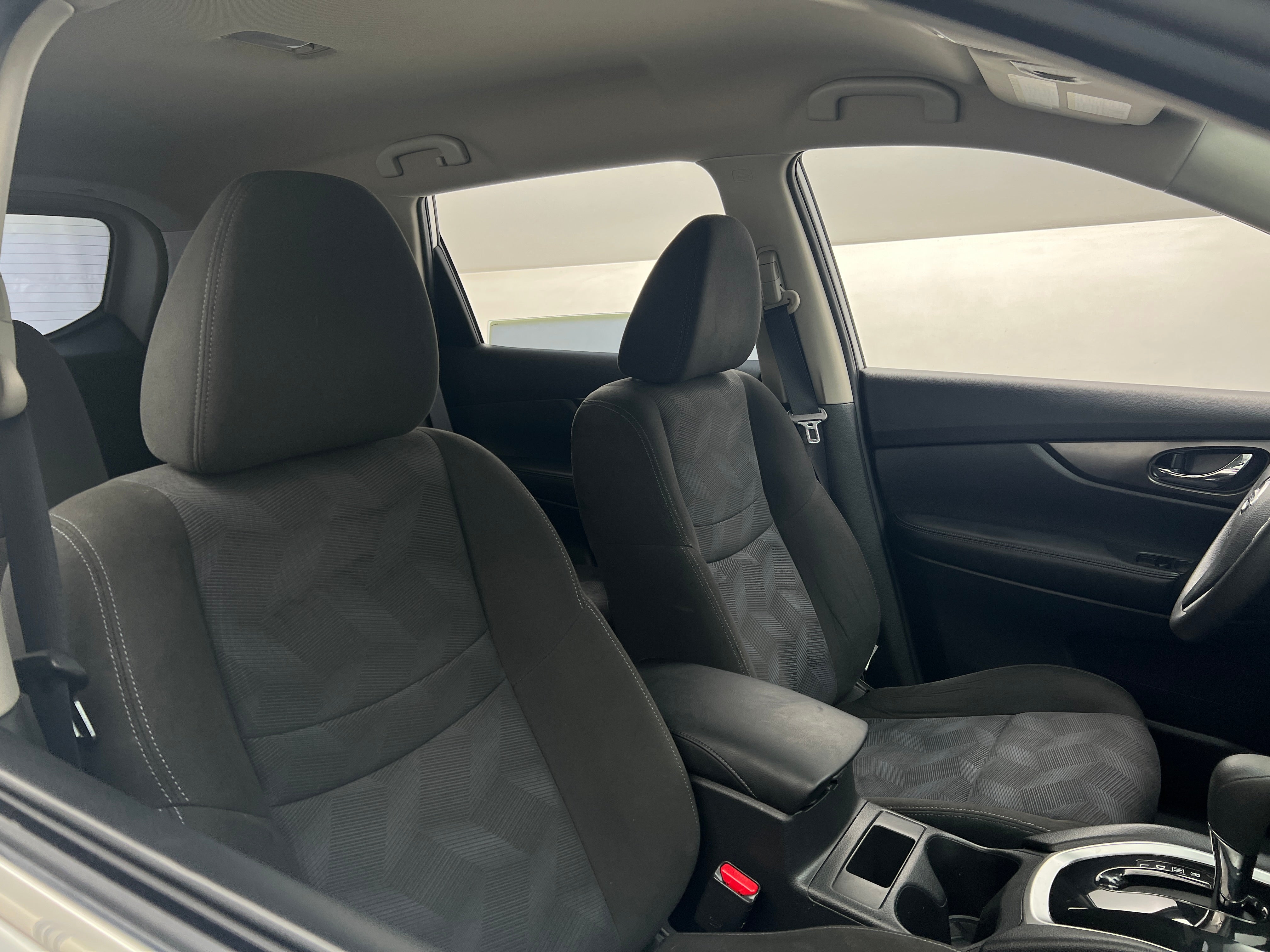 2015 Nissan Rogue S 2