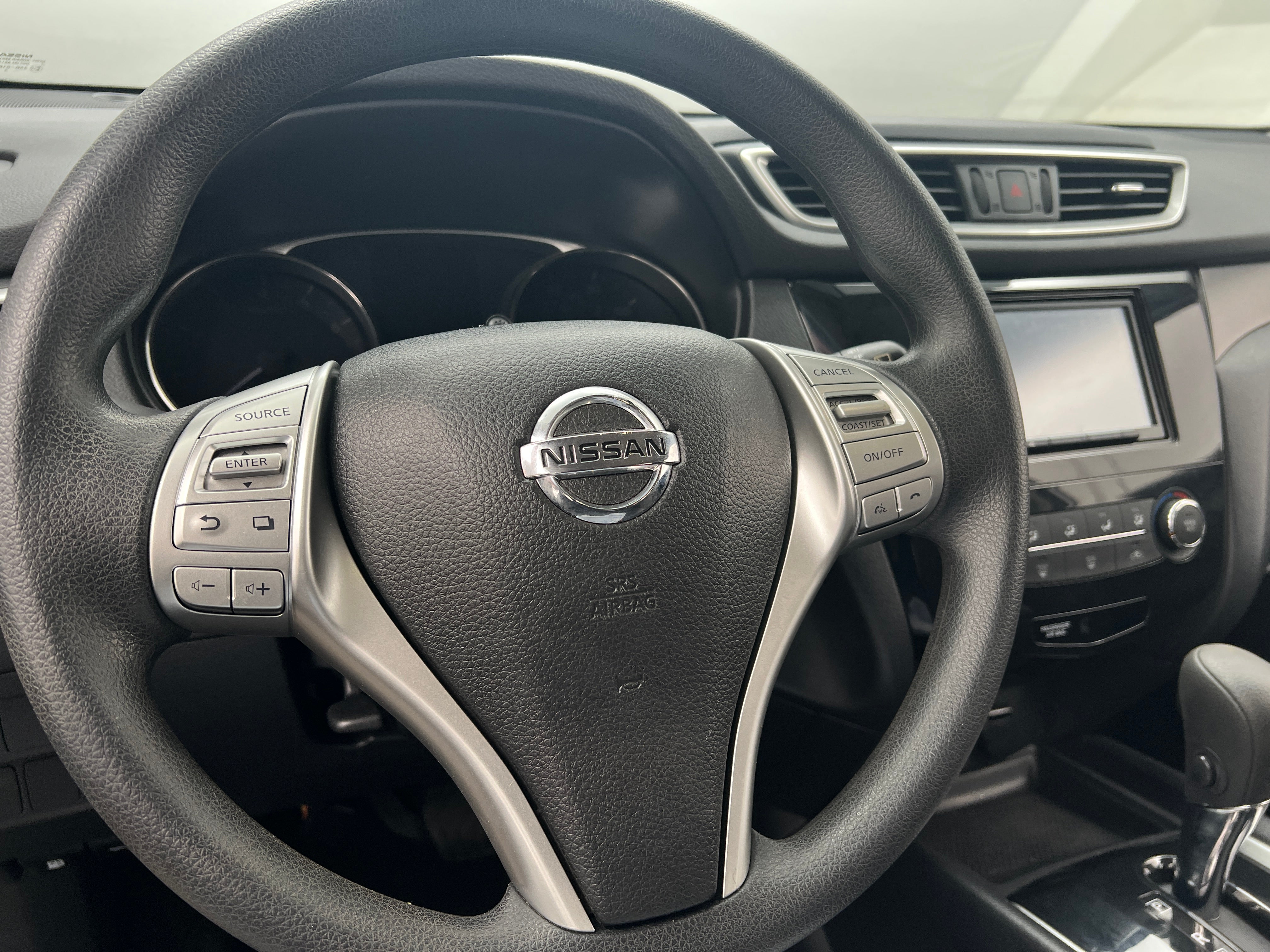 2015 Nissan Rogue S 5