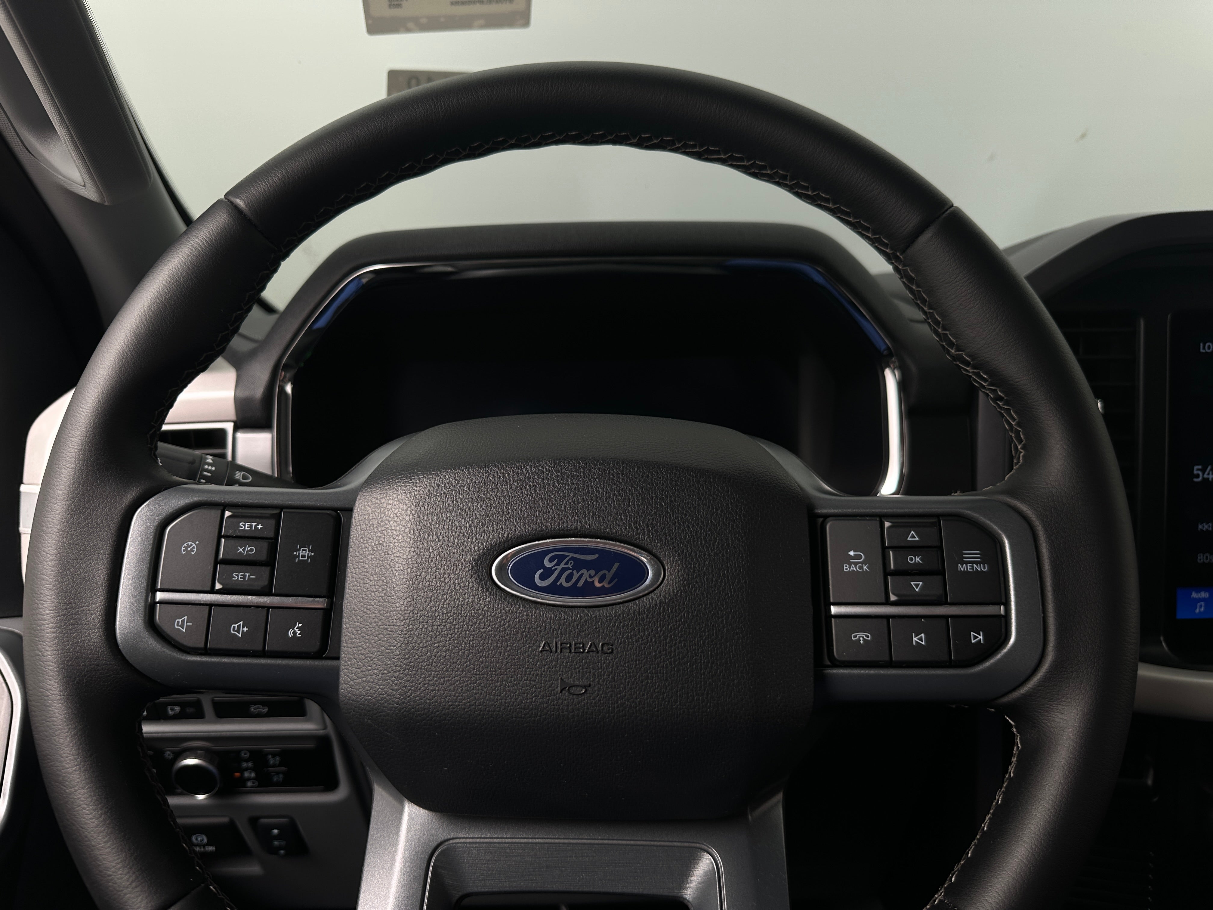 2023 Ford F-150 Lightning XLT 5