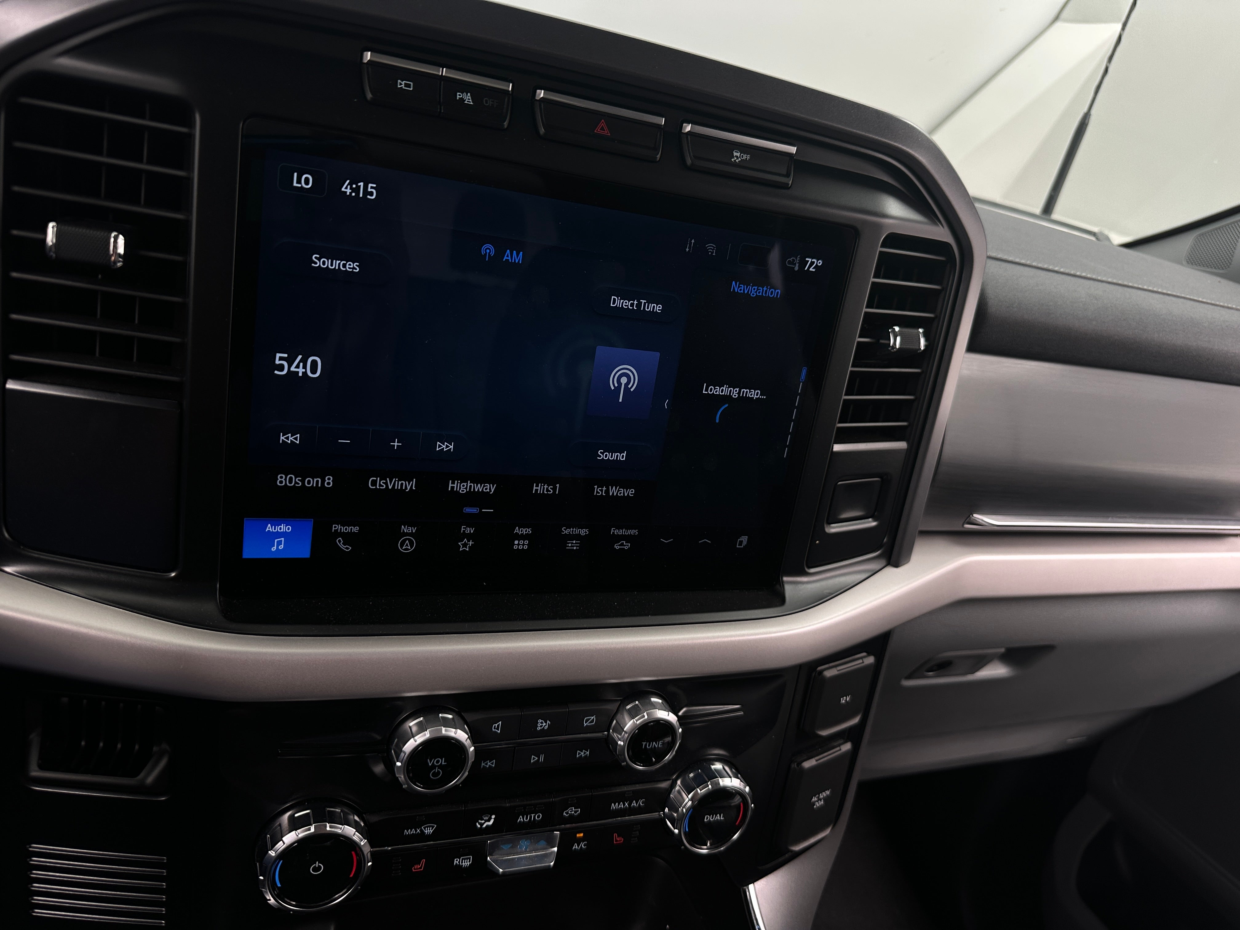 2023 Ford F-150 Lightning XLT 4