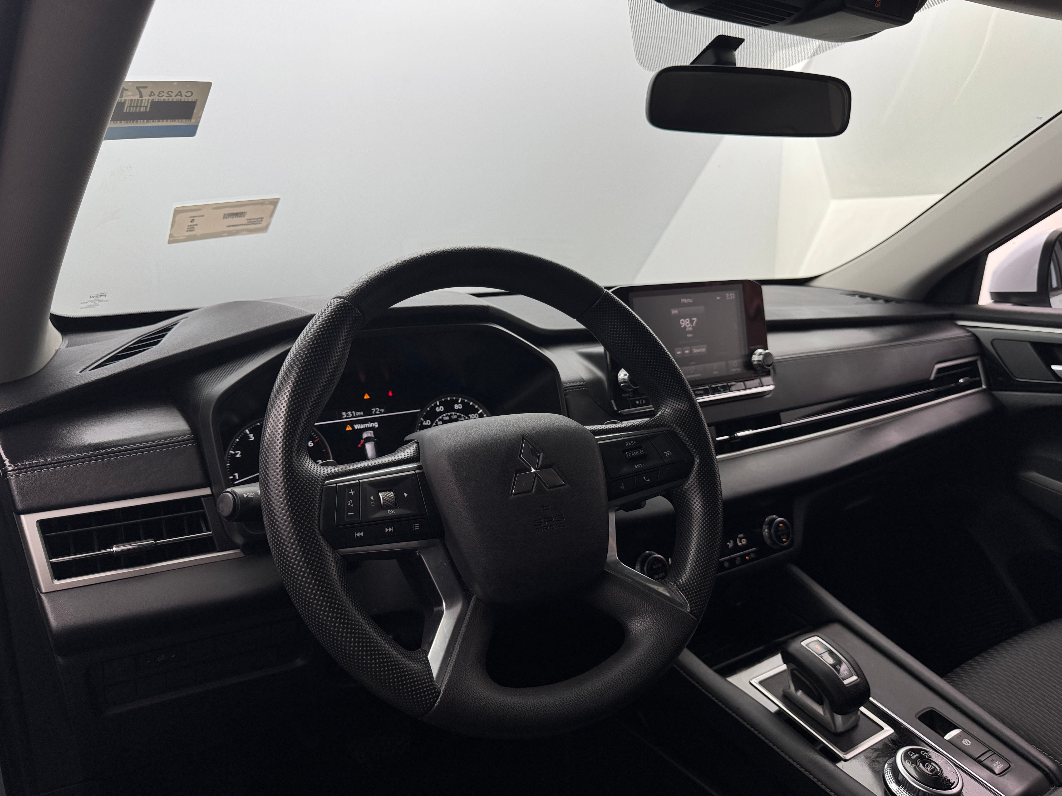 2024 Mitsubishi Outlander ES 3