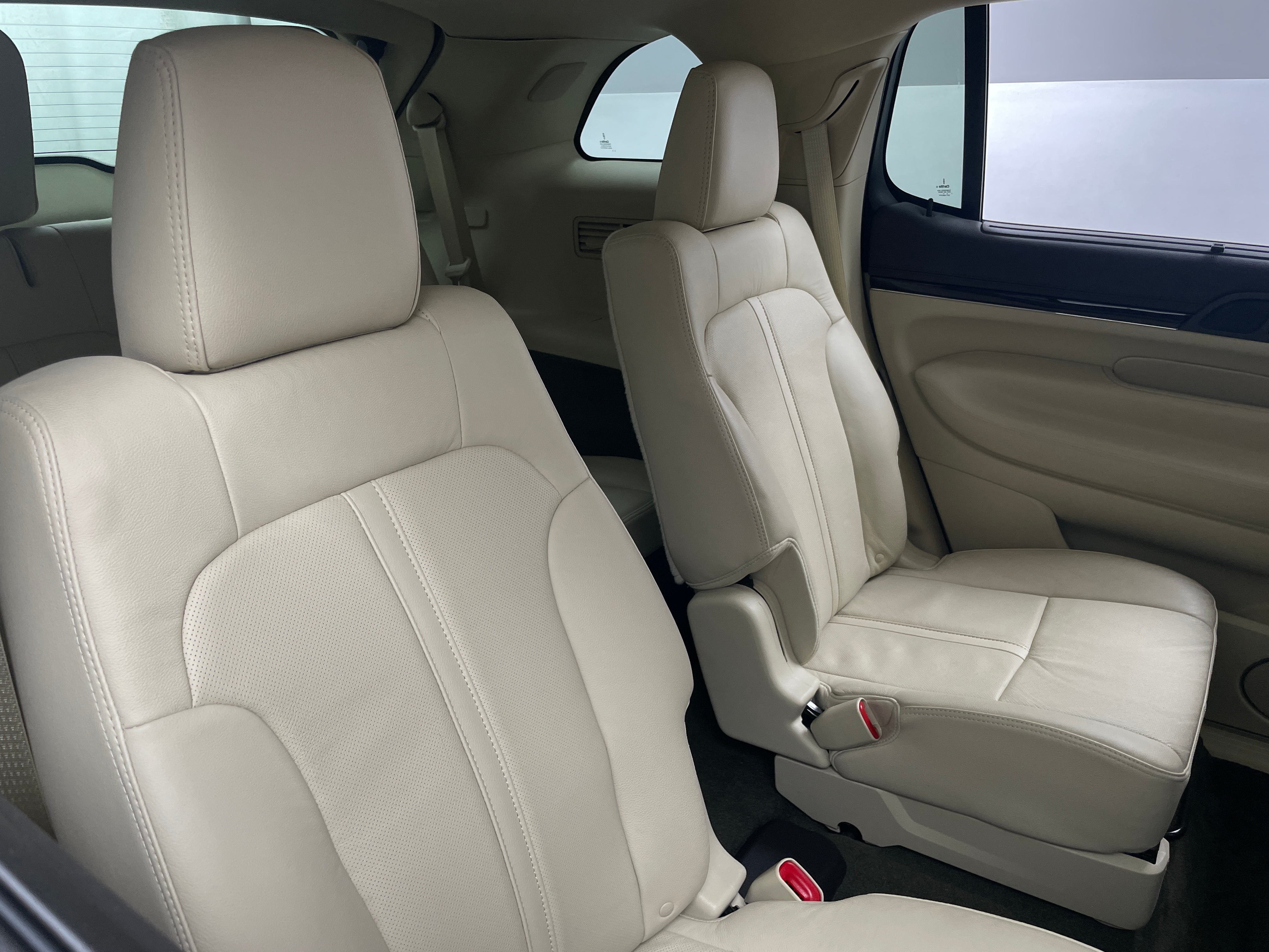2019 Lincoln MKT  5