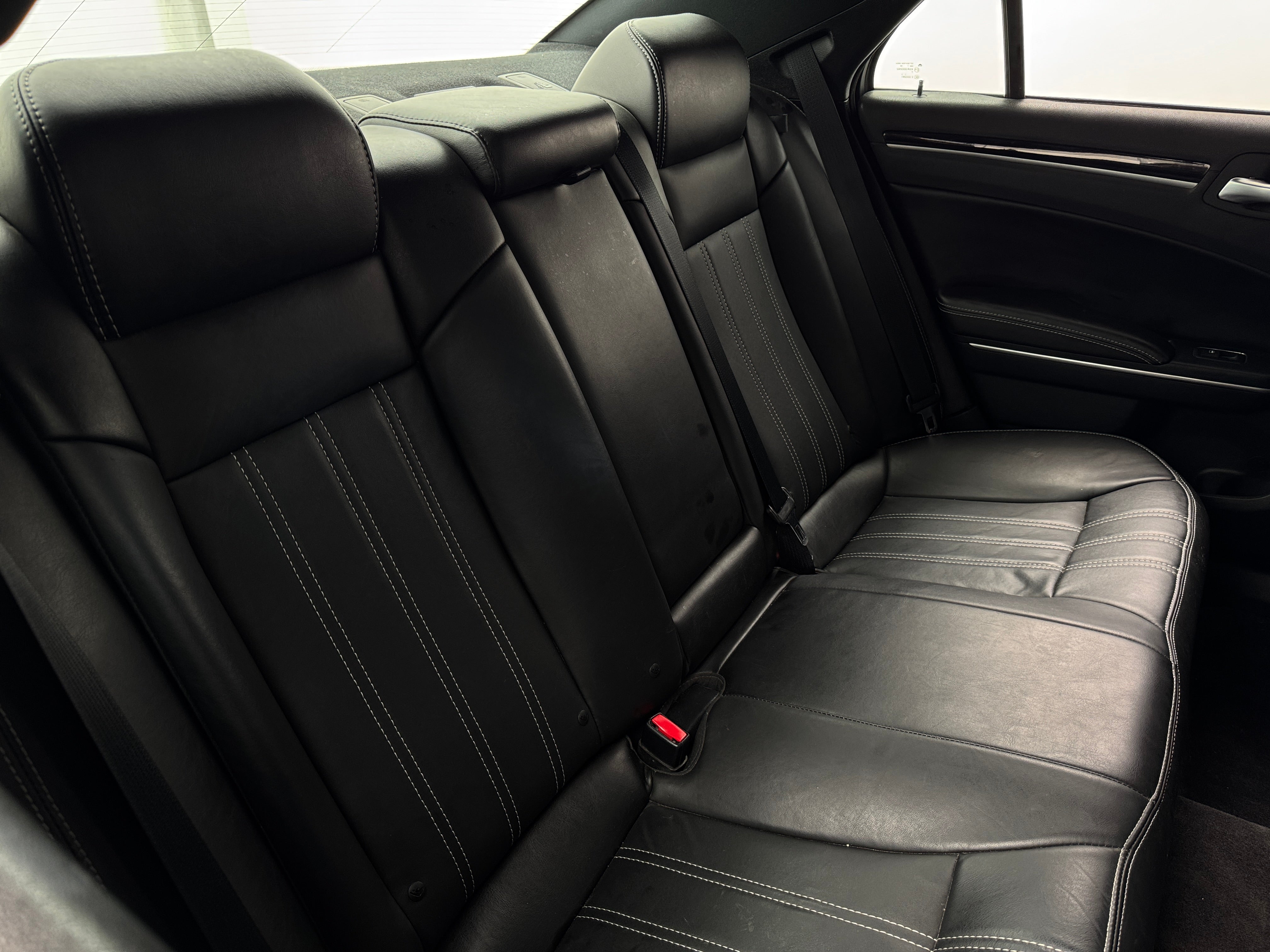 2018 Chrysler 300 S 5