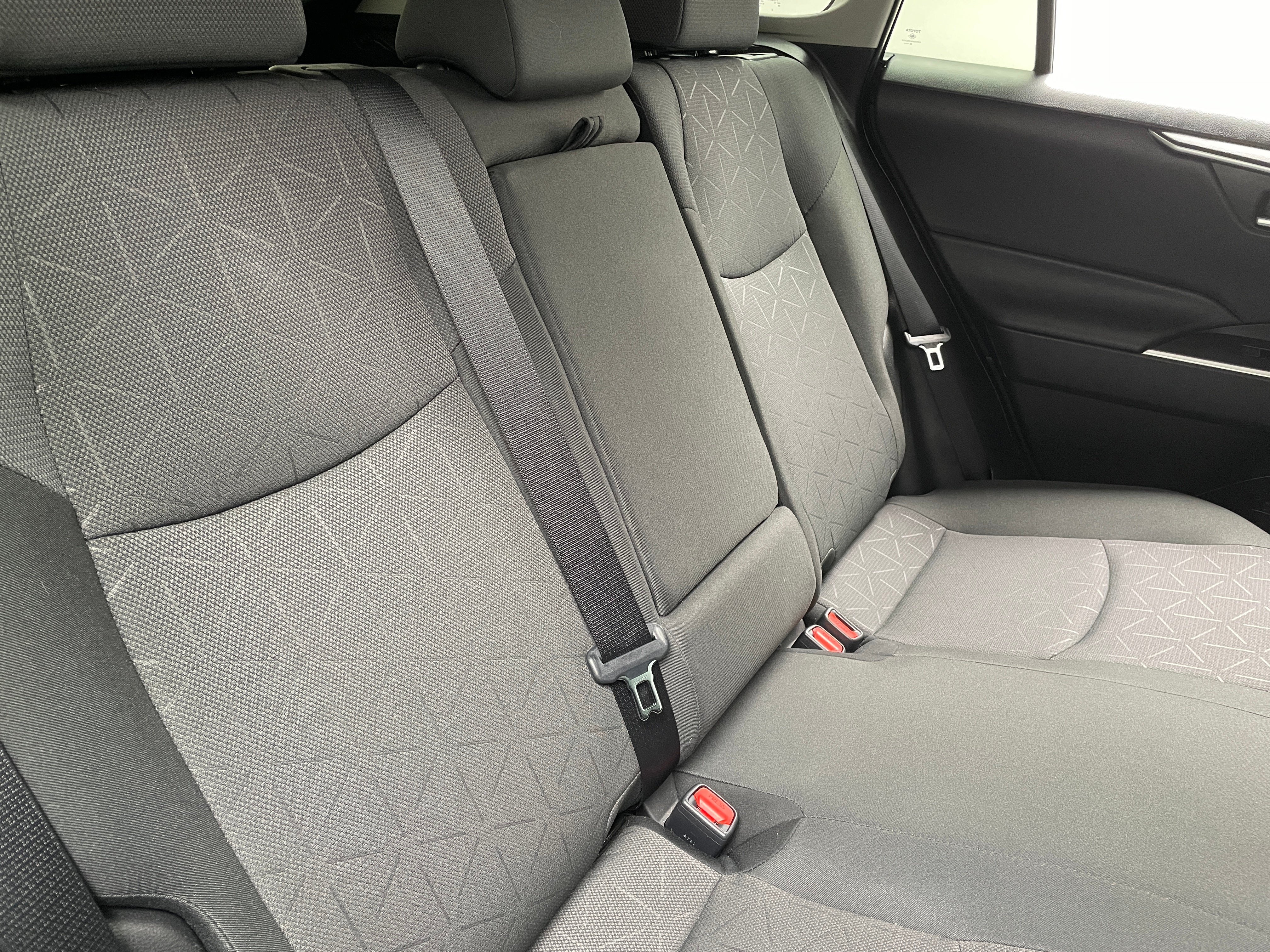 2024 Toyota RAV4 XLE 6