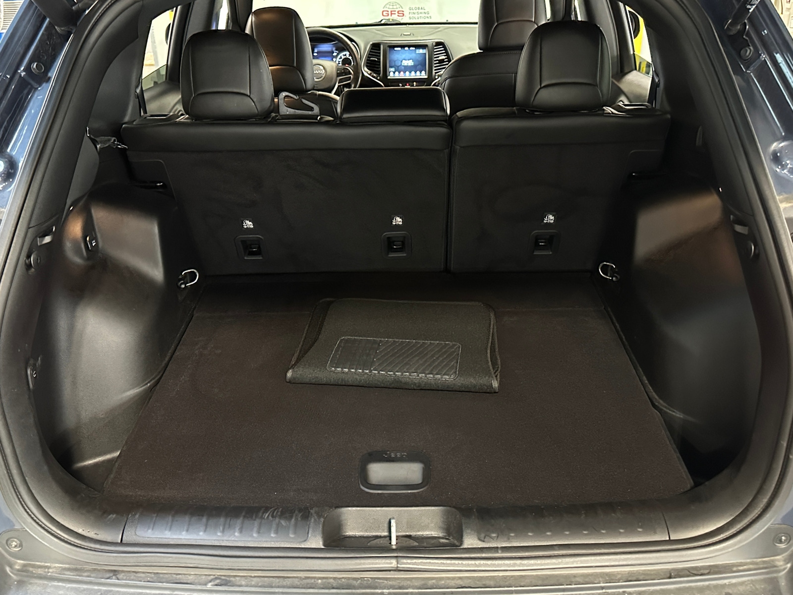 Thumbnail: 2021 Jeep Cherokee - 6