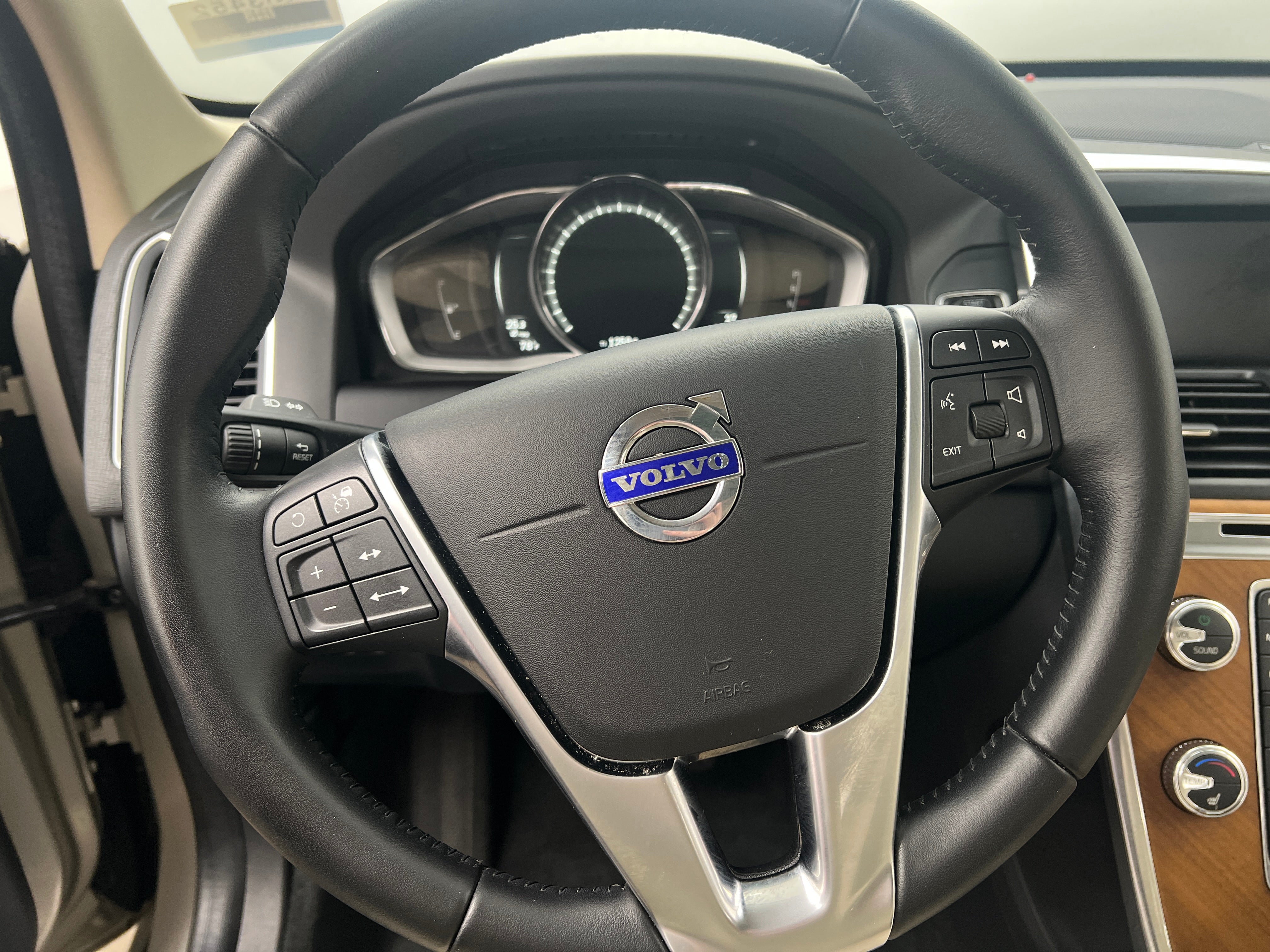 2017 Volvo XC60 T5 Inscription 5