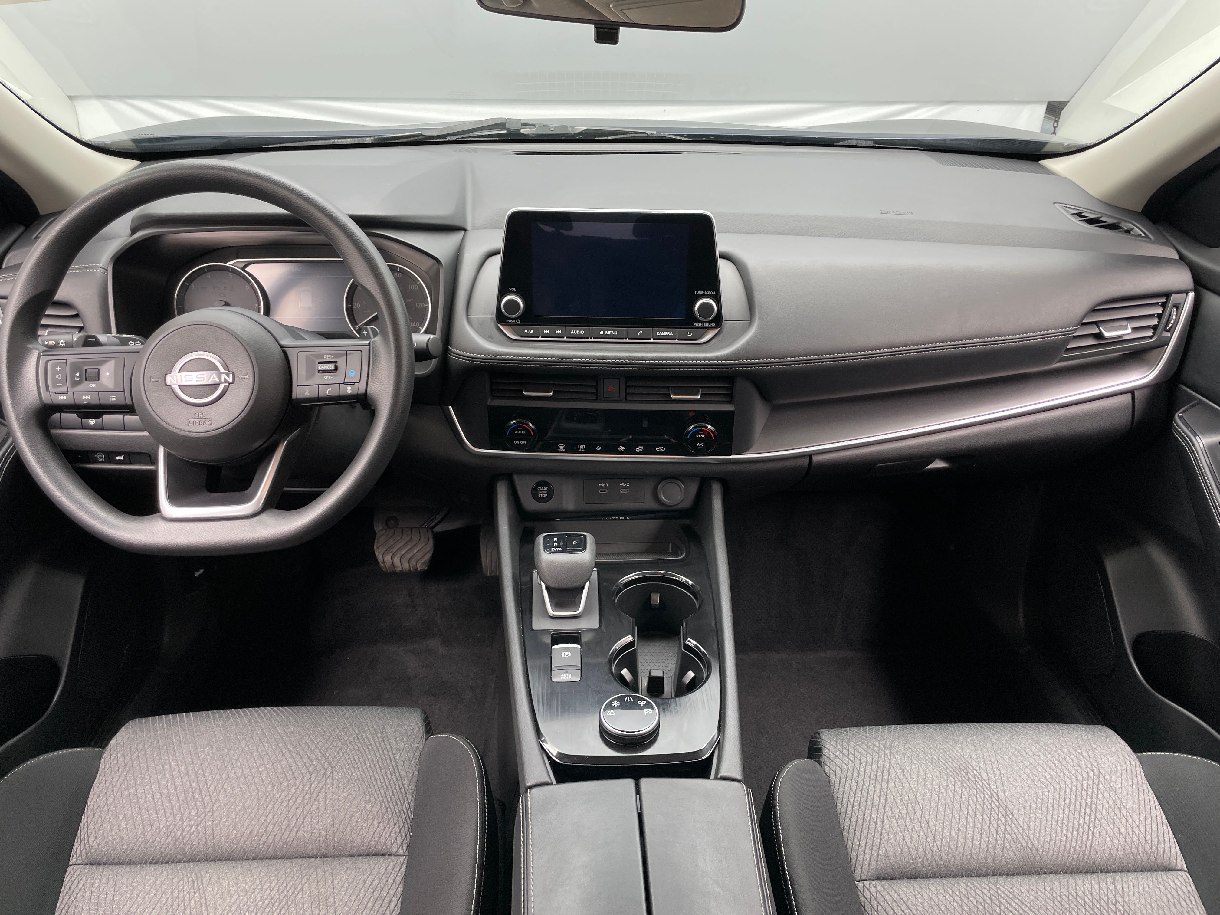 2024 Nissan Rogue SV 3