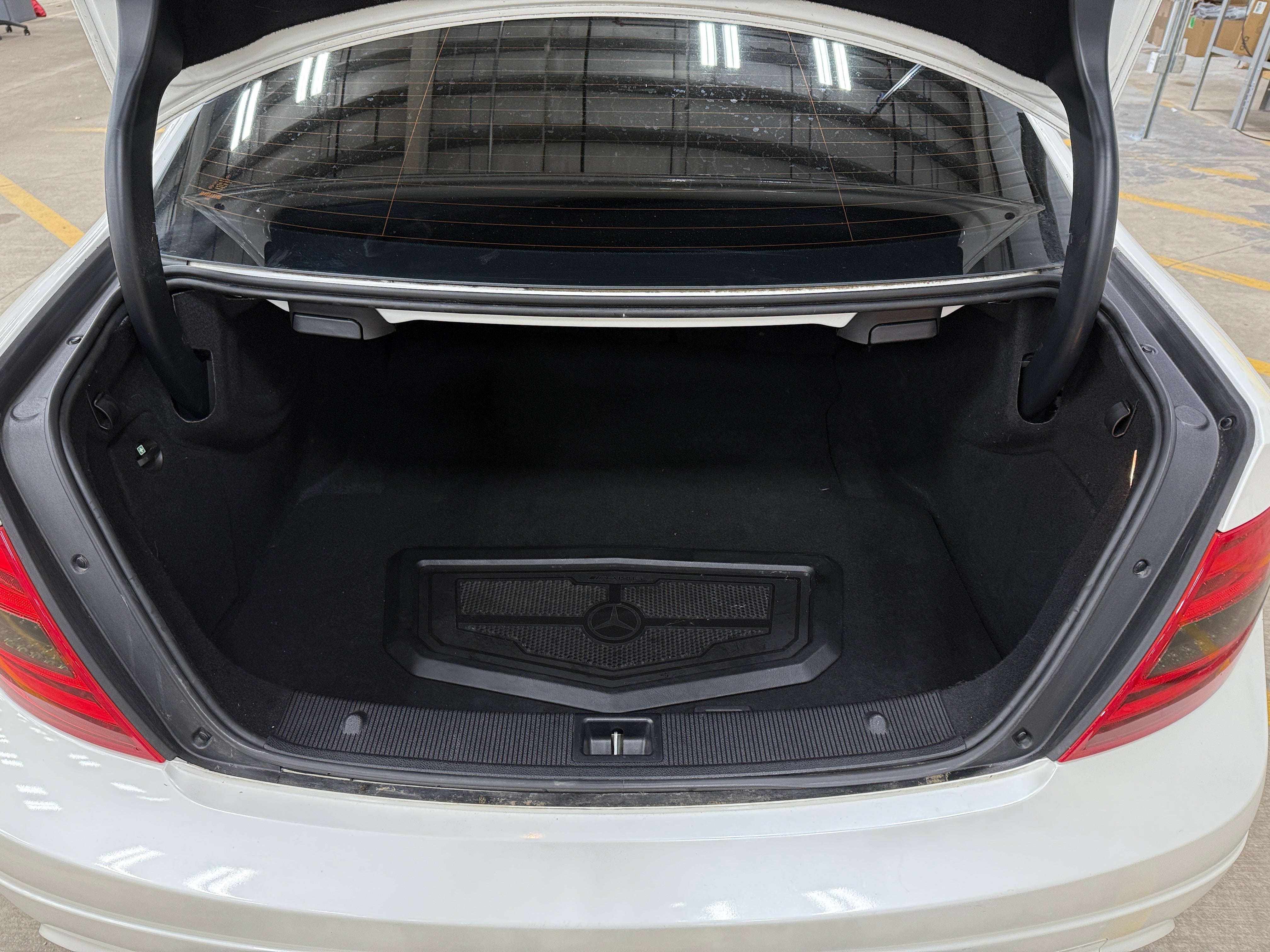 2012 Mercedes-Benz C-Class AMG C 63 4