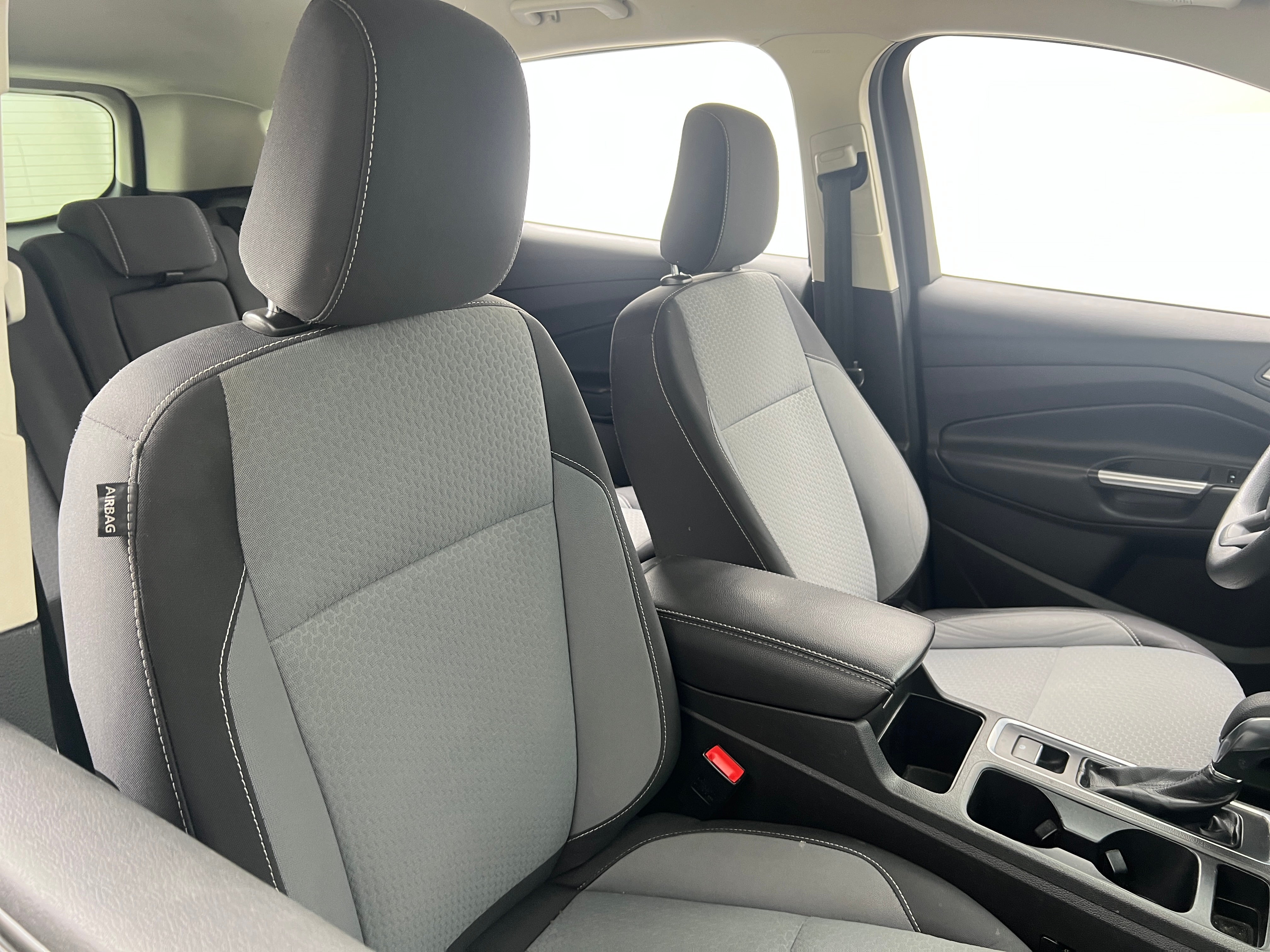 2019 Ford Escape SE 2