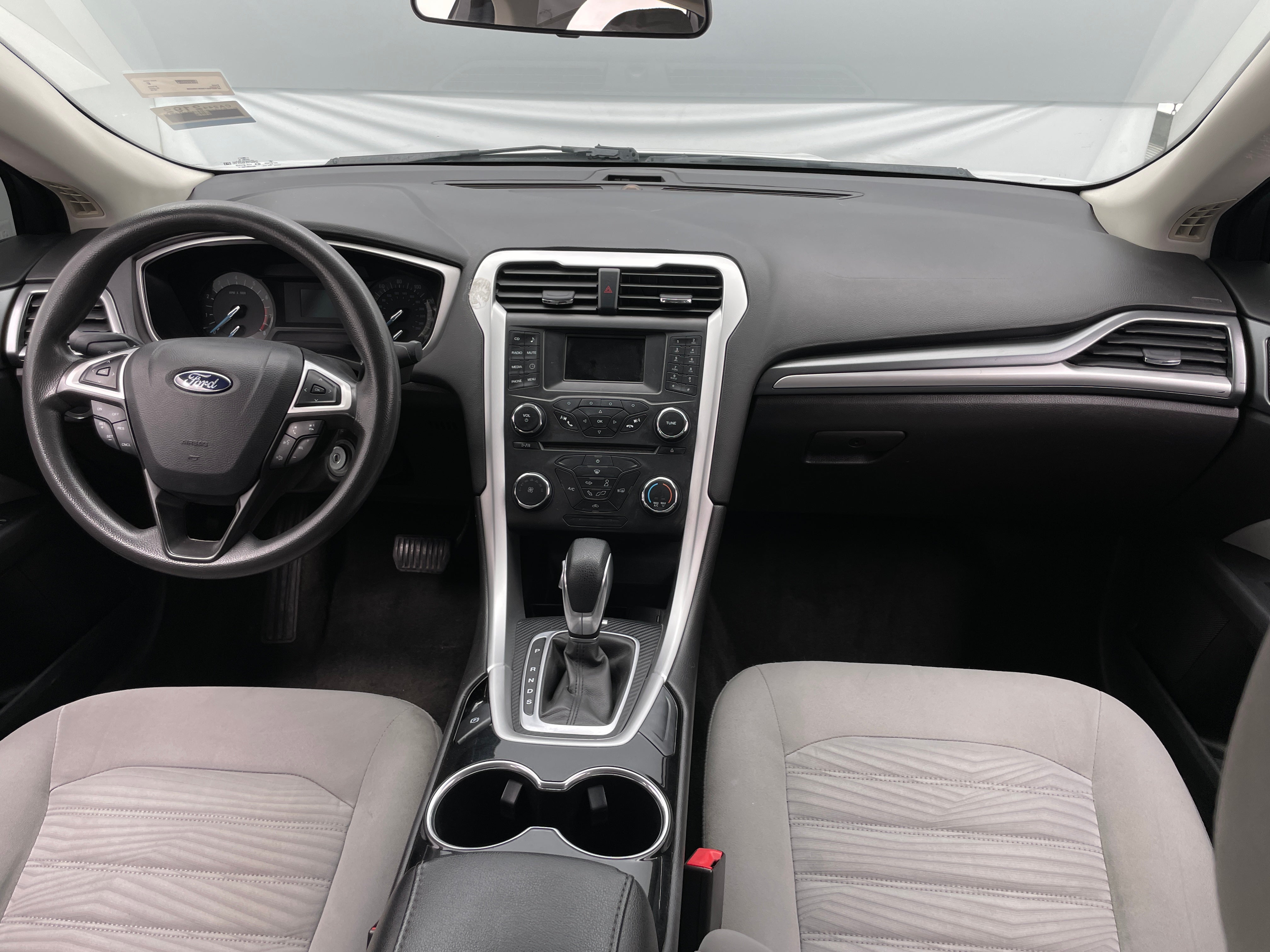 2016 Ford Fusion S 3