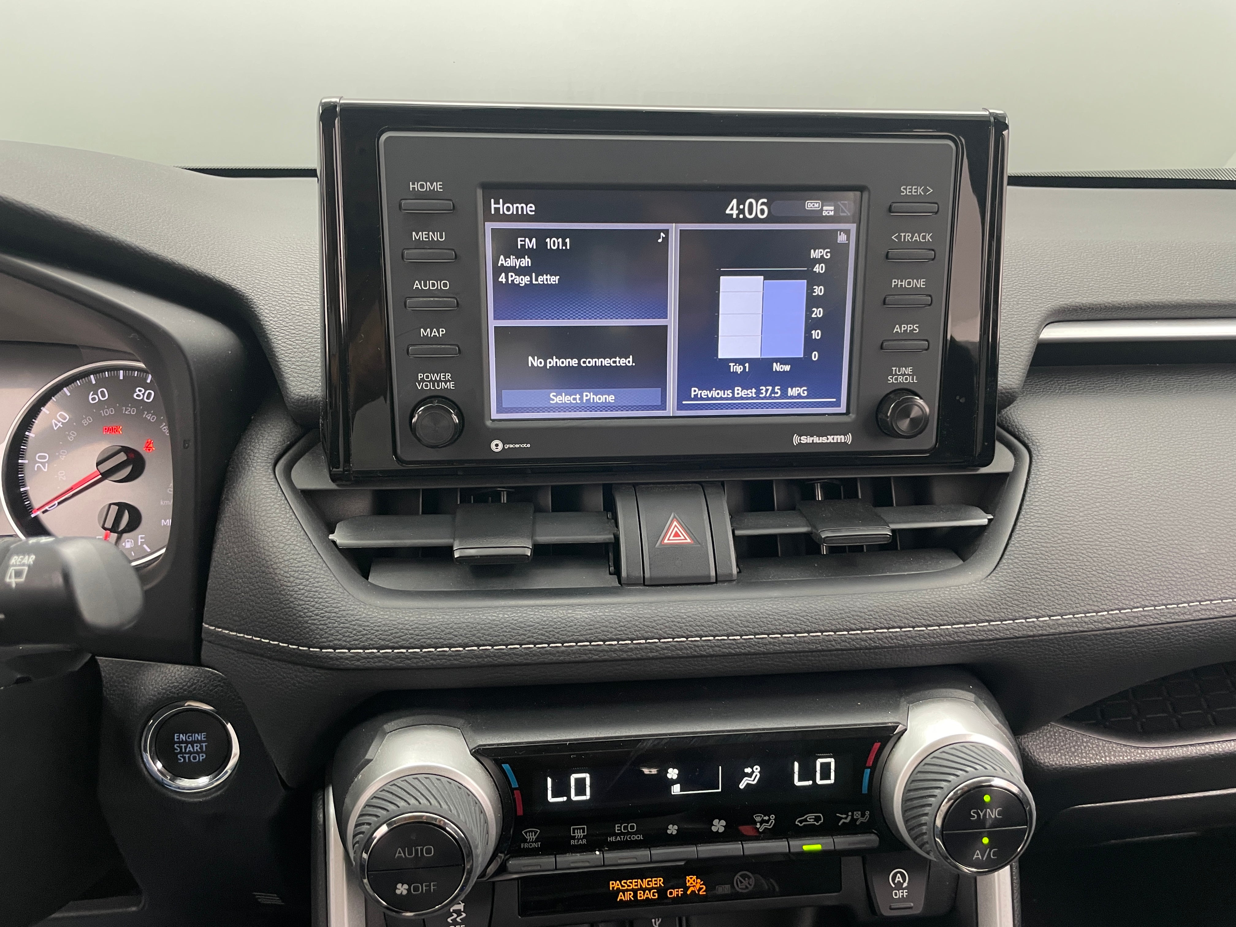 2021 Toyota RAV4 XLE 4