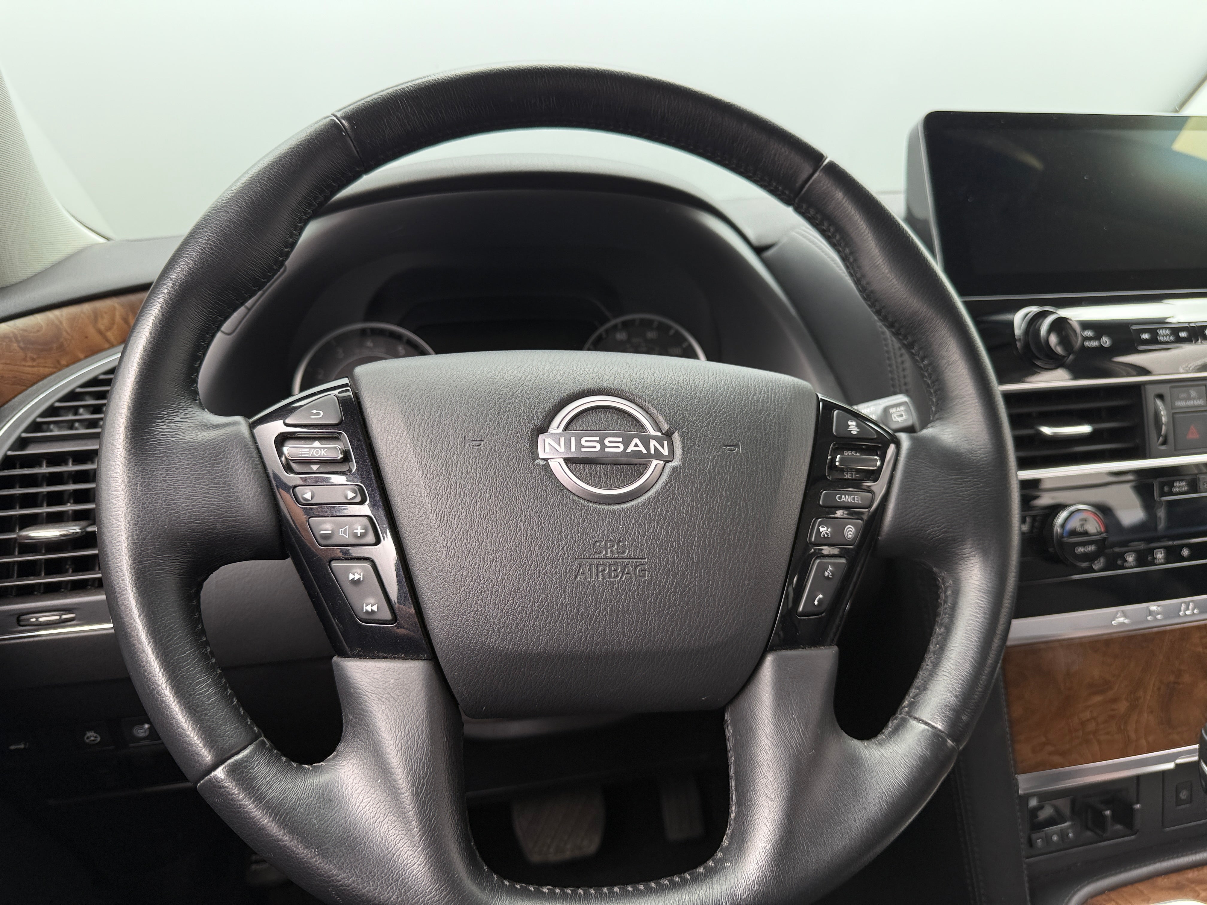 2023 Nissan Armada SL 4