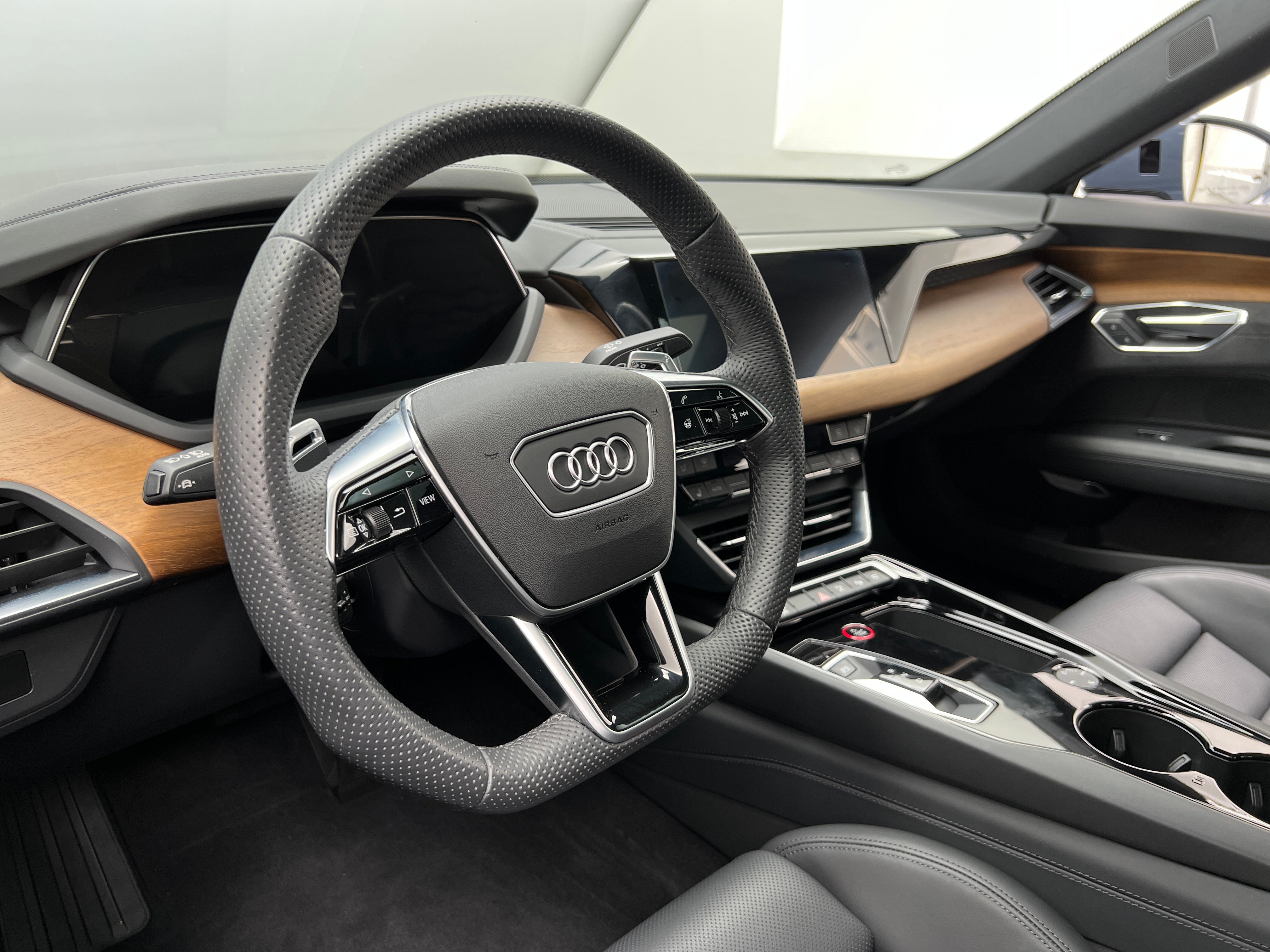 2022 Audi e-tron GT Prestige 4