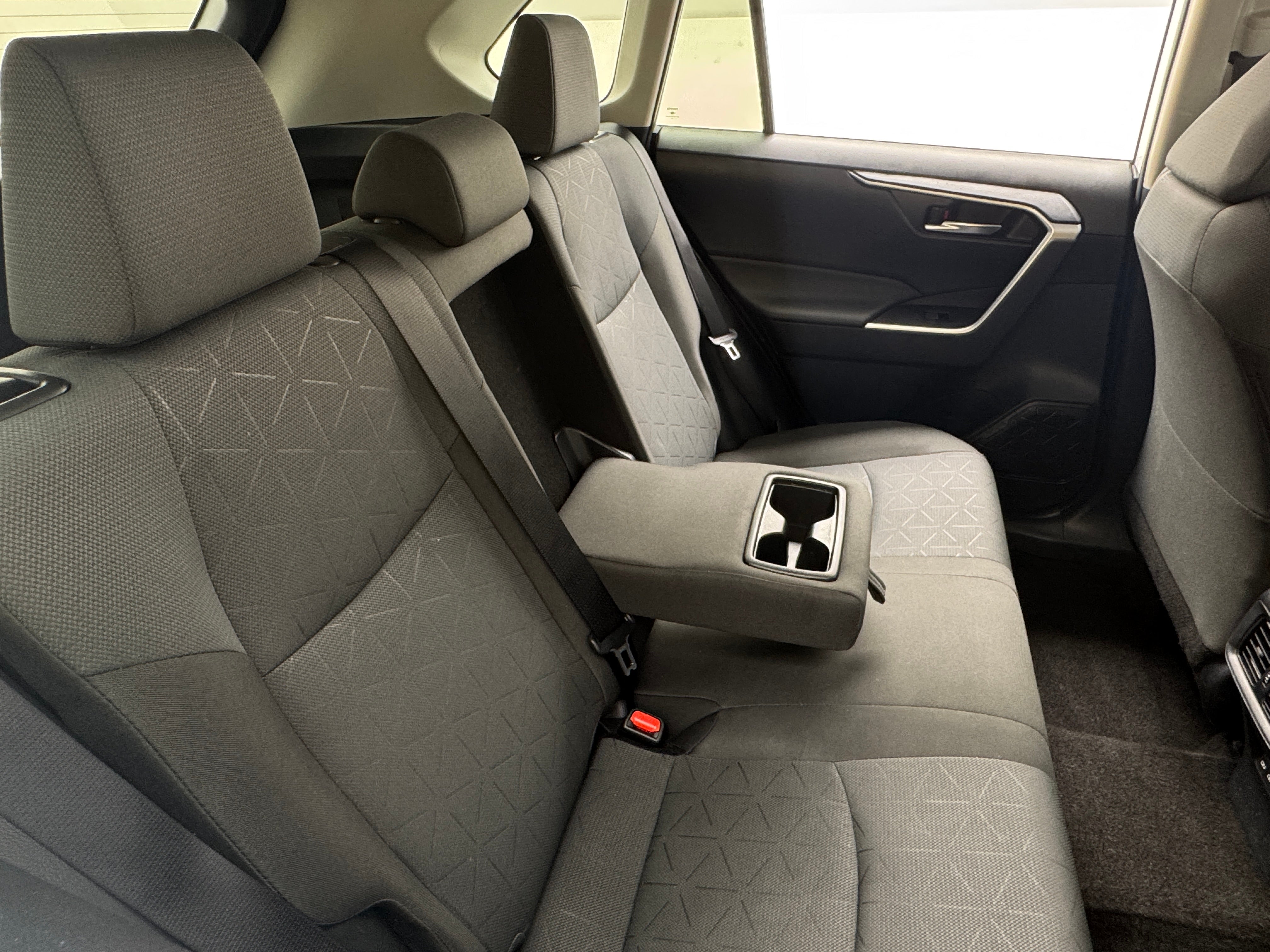 2024 Toyota RAV4 XLE 6