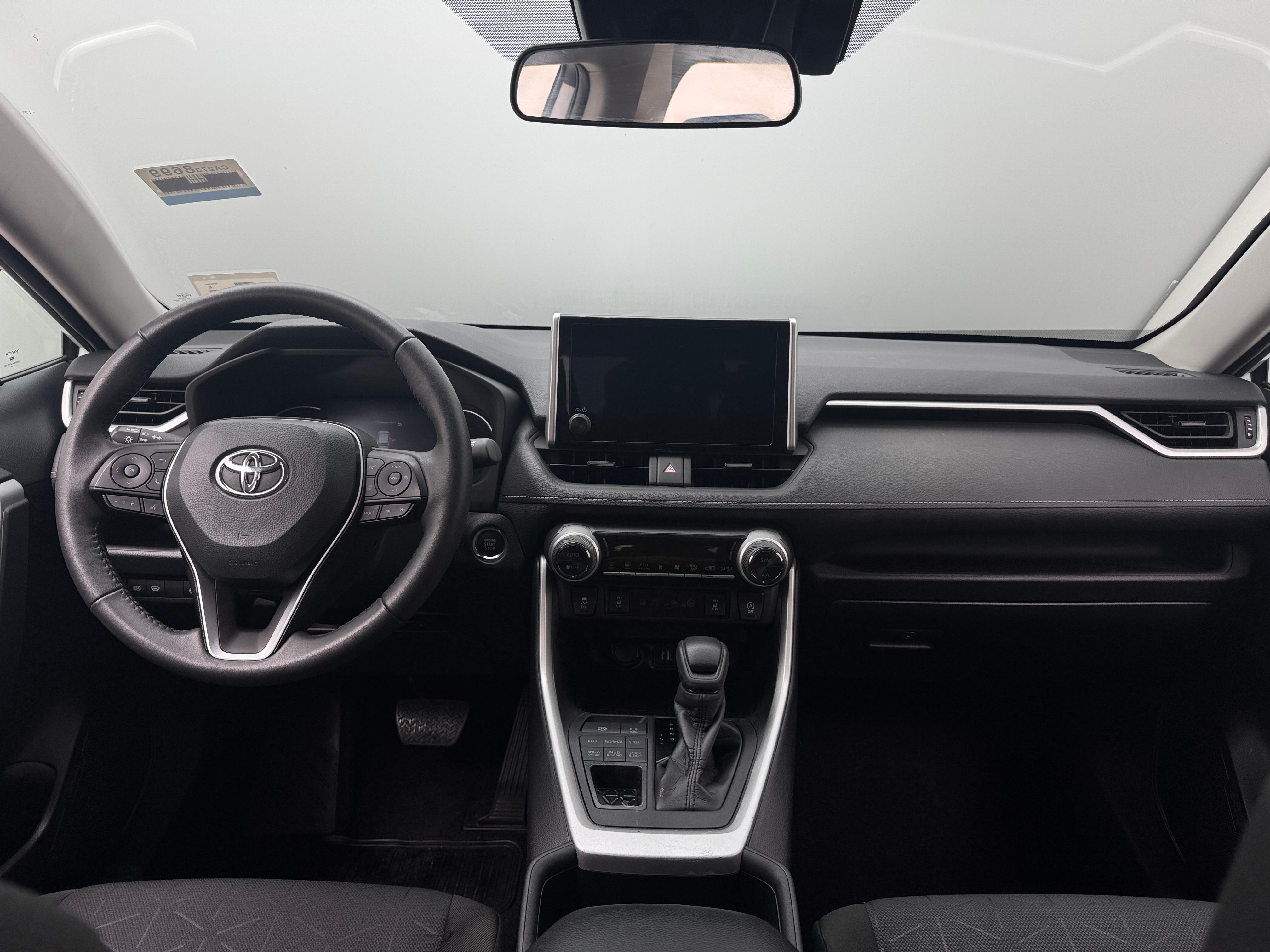 2024 Toyota RAV4 XLE 3