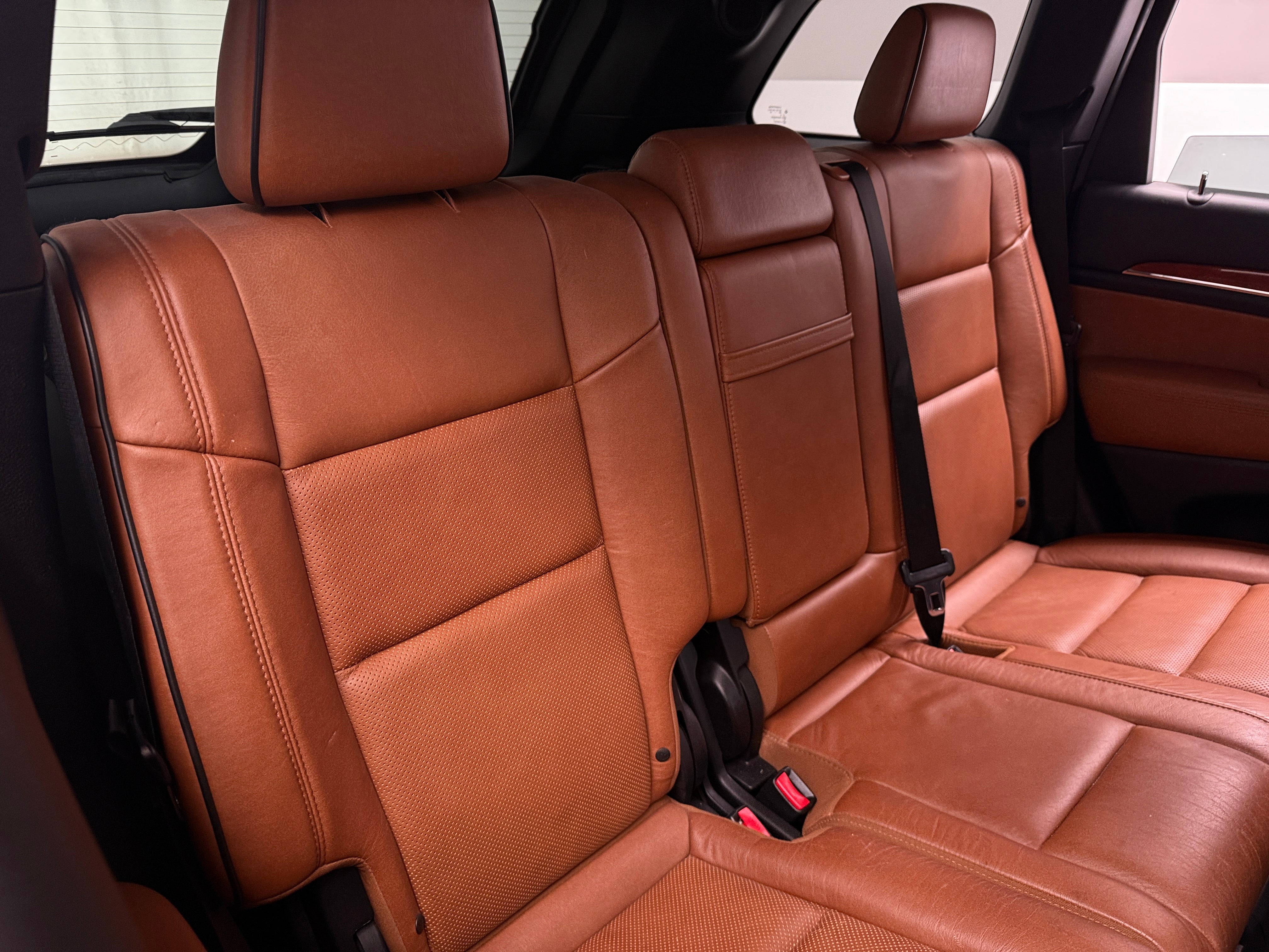 2012 Jeep Grand Cherokee Overland 5