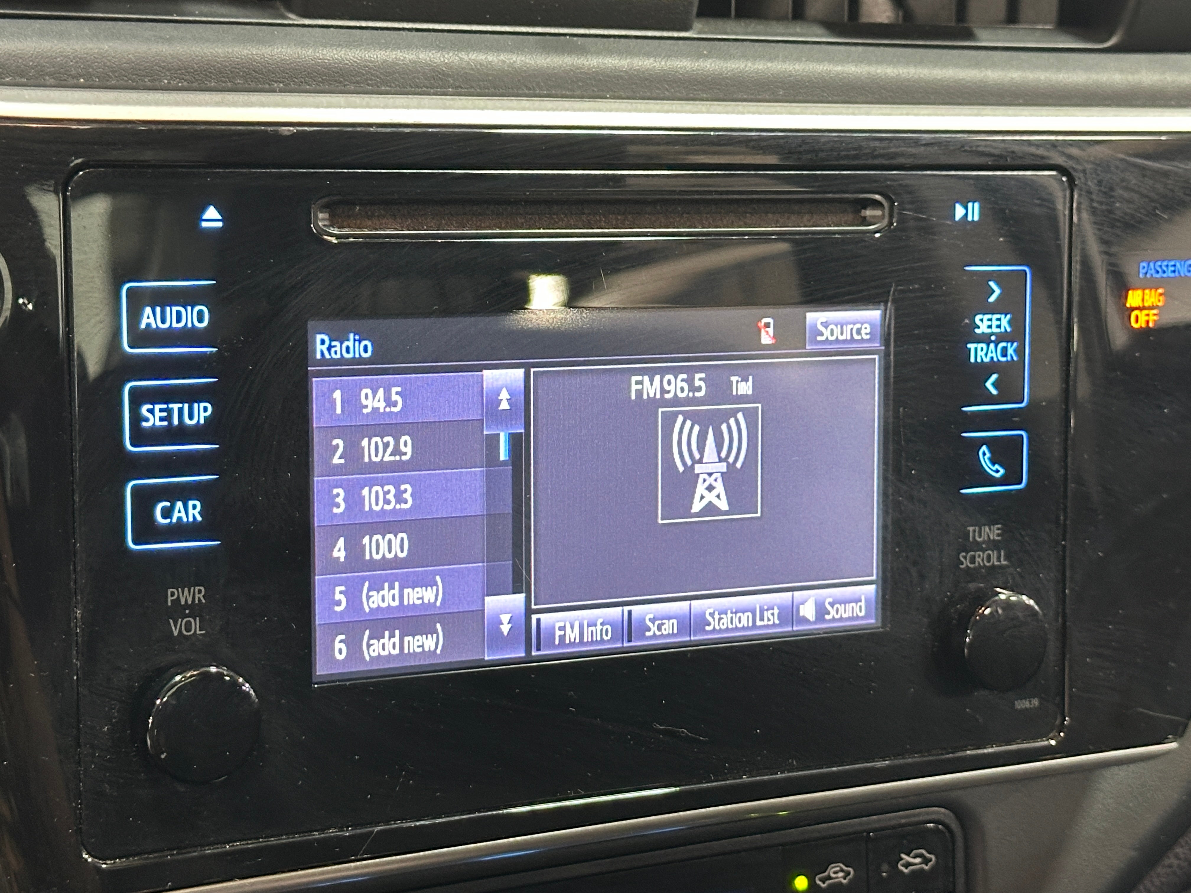 2018 Toyota Corolla LE 4