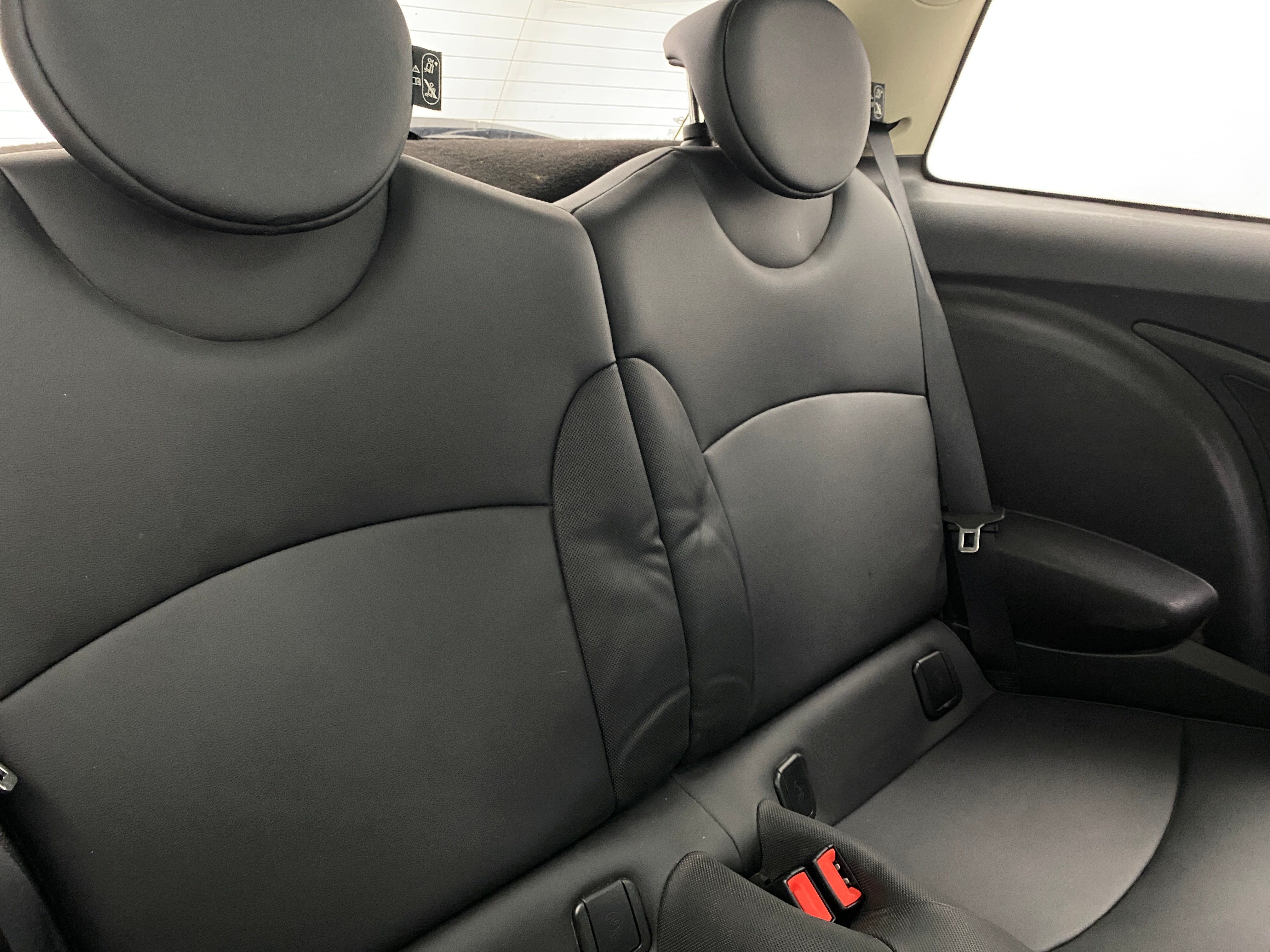 2013 MINI Cooper Hardtop S 5