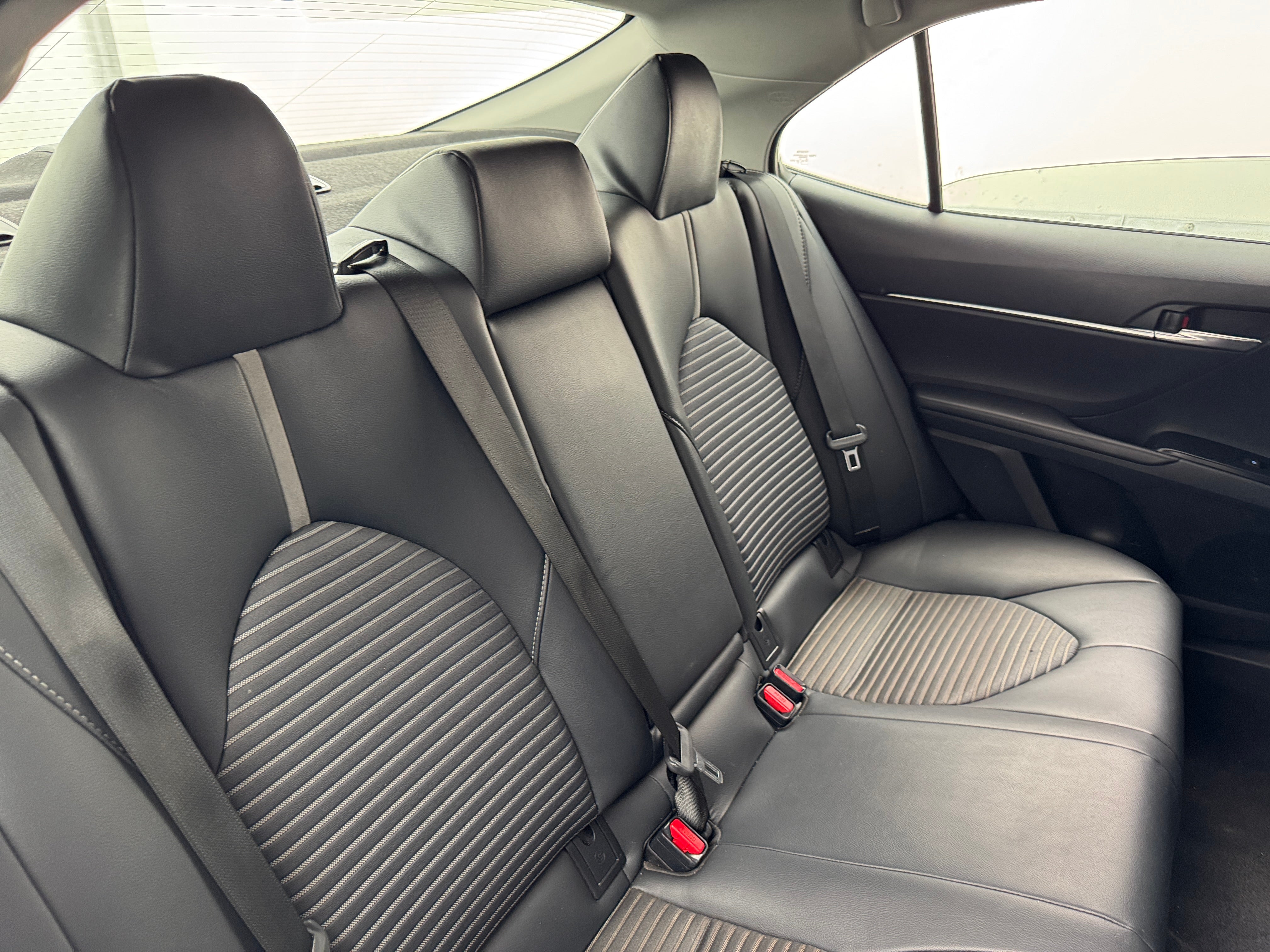 2019 Toyota Camry SE 6