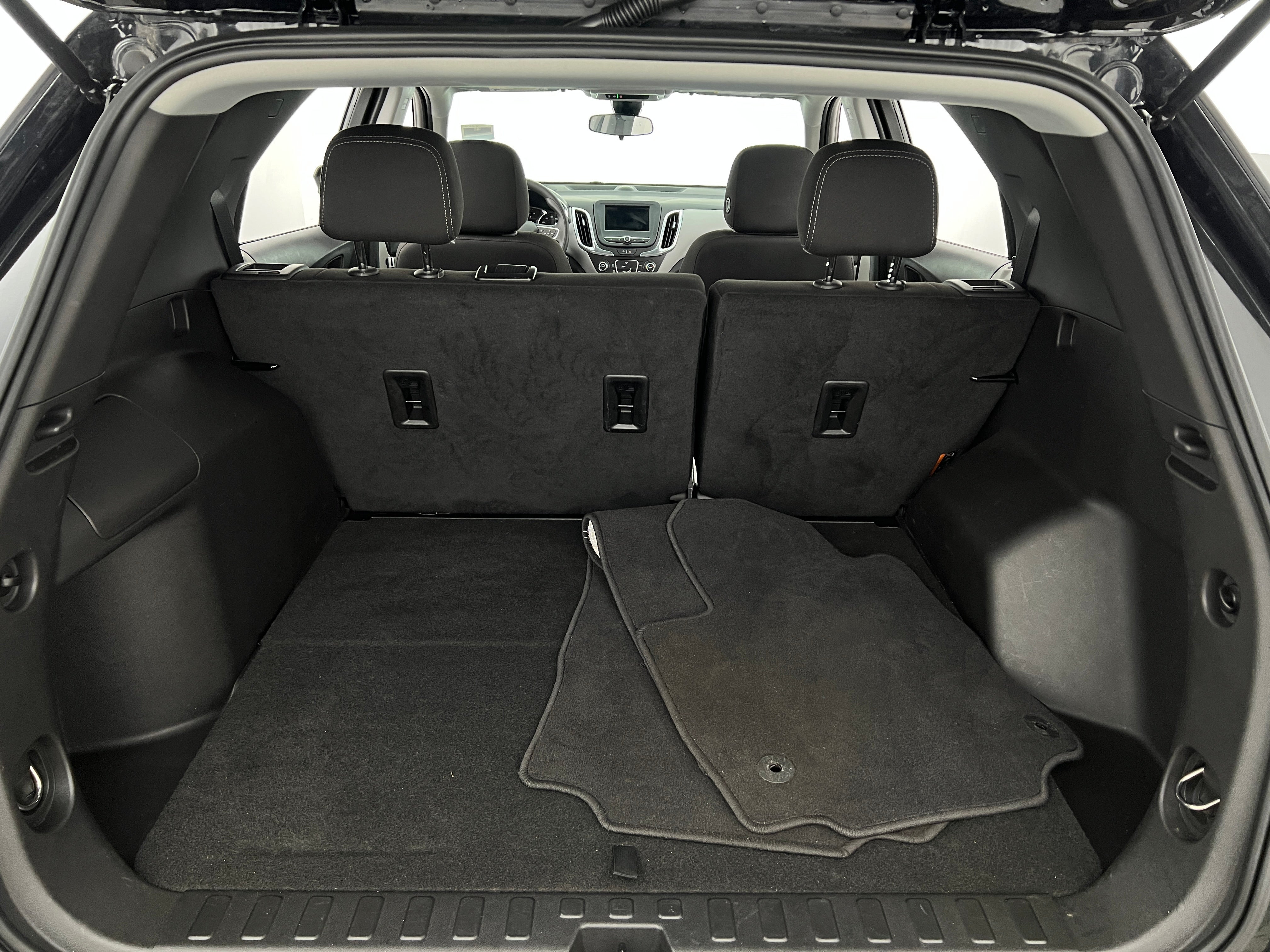 2023 Chevrolet Equinox LS 7
