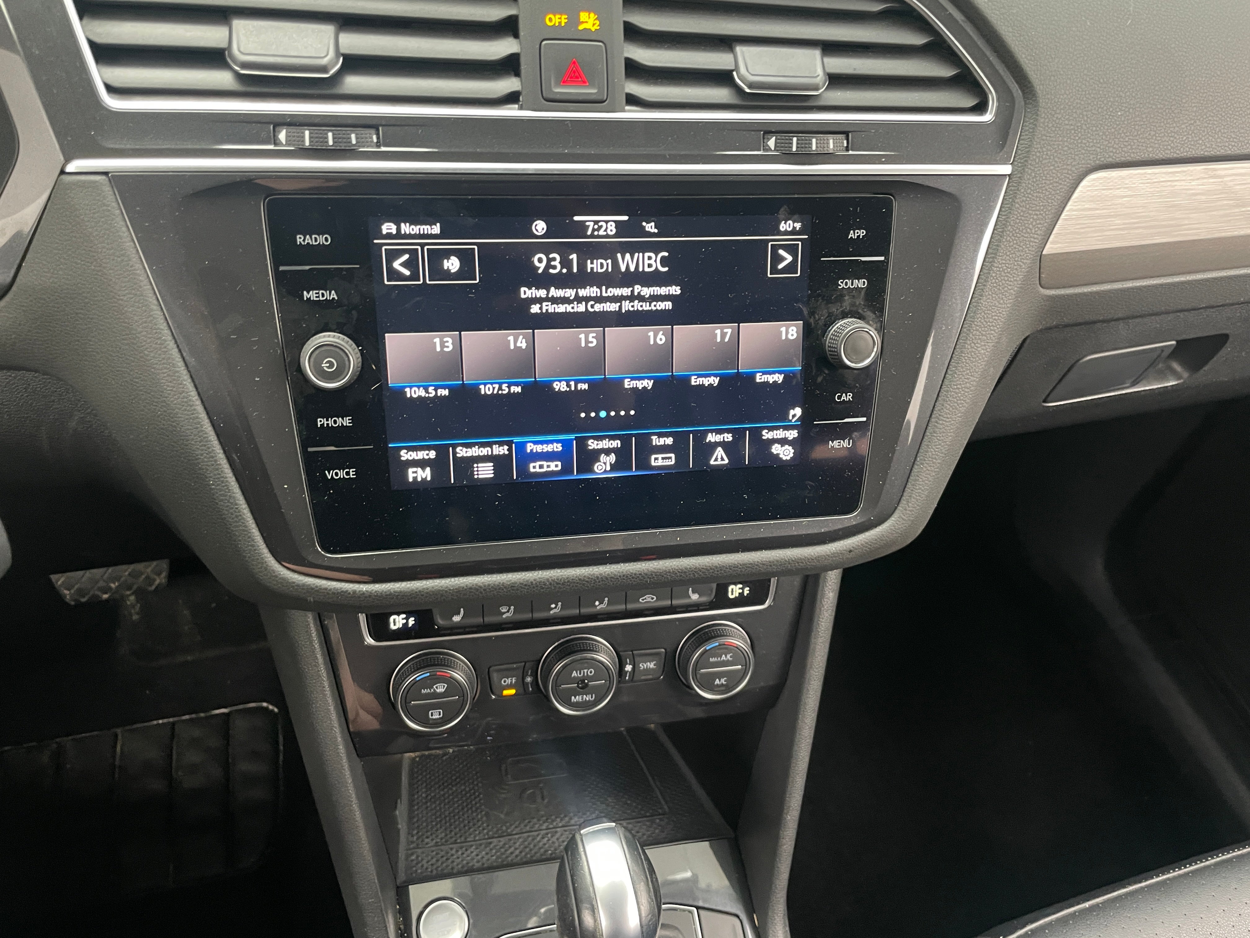 2021 Volkswagen Tiguan SE 3