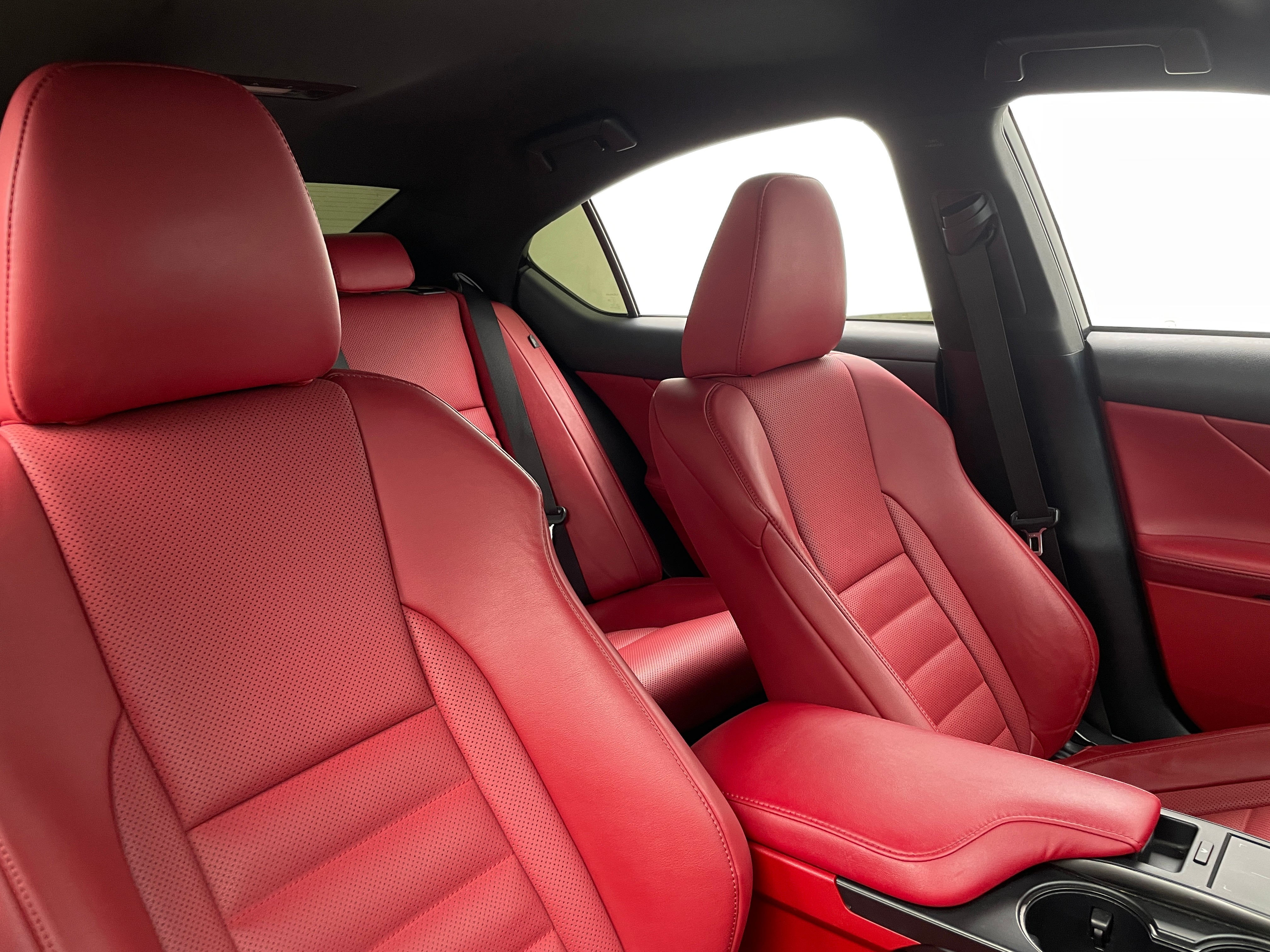 2021 Lexus IS 350 2