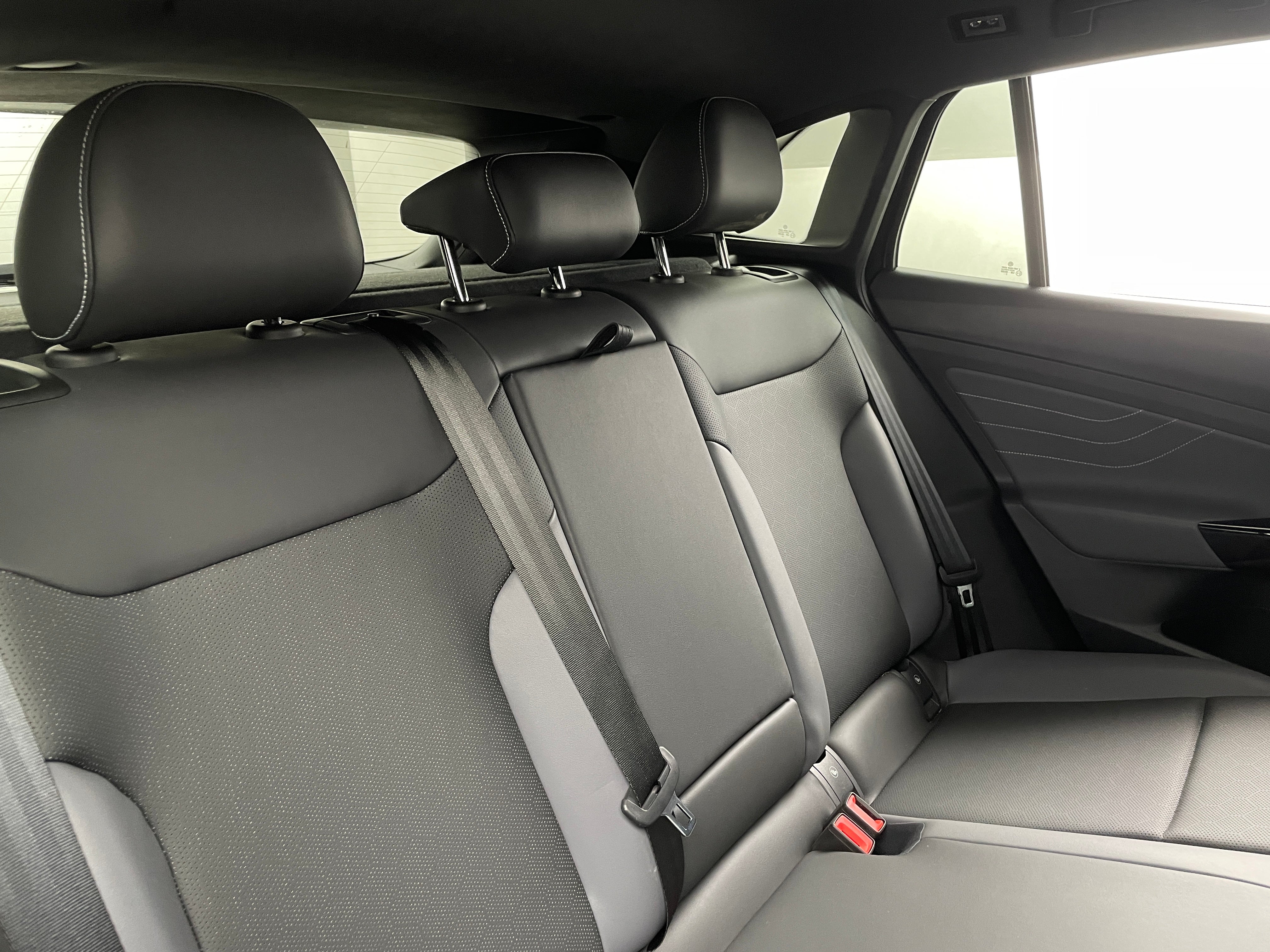 2023 Volkswagen ID.4 Pro S 5